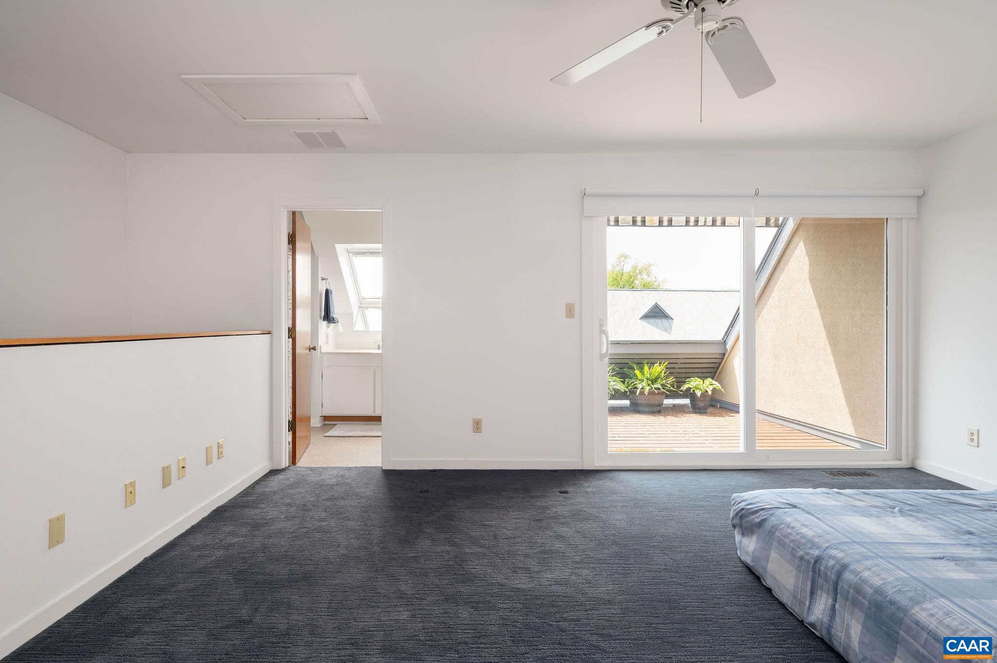 303 NW 2ND ST Unit: B