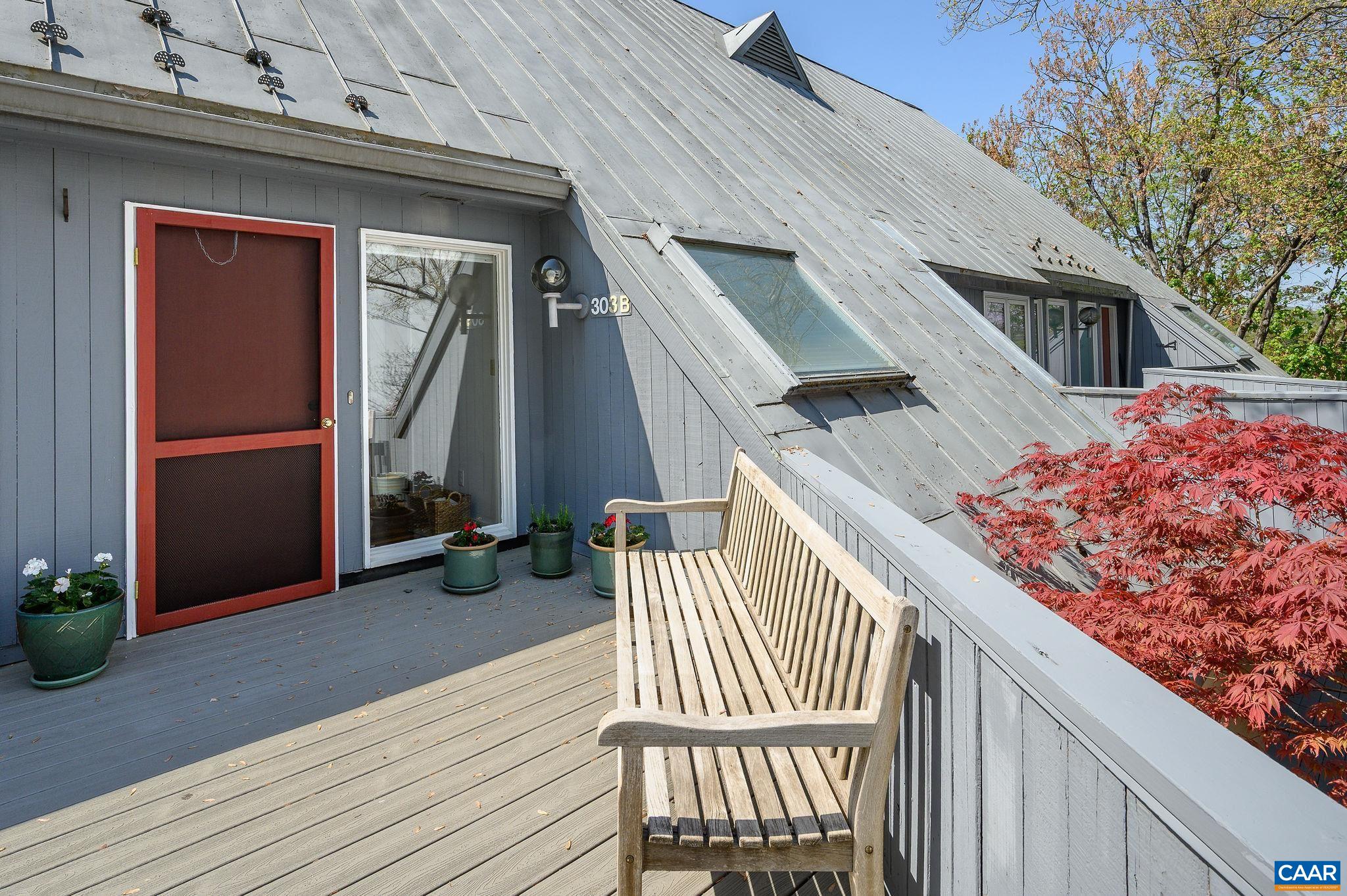 303 NW 2ND ST Unit: B