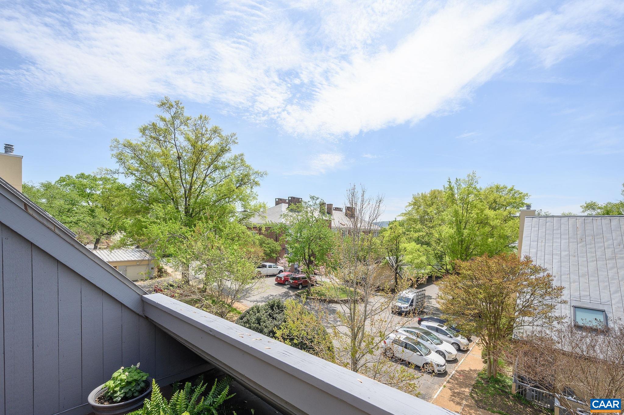 303 NW 2ND ST Unit: B