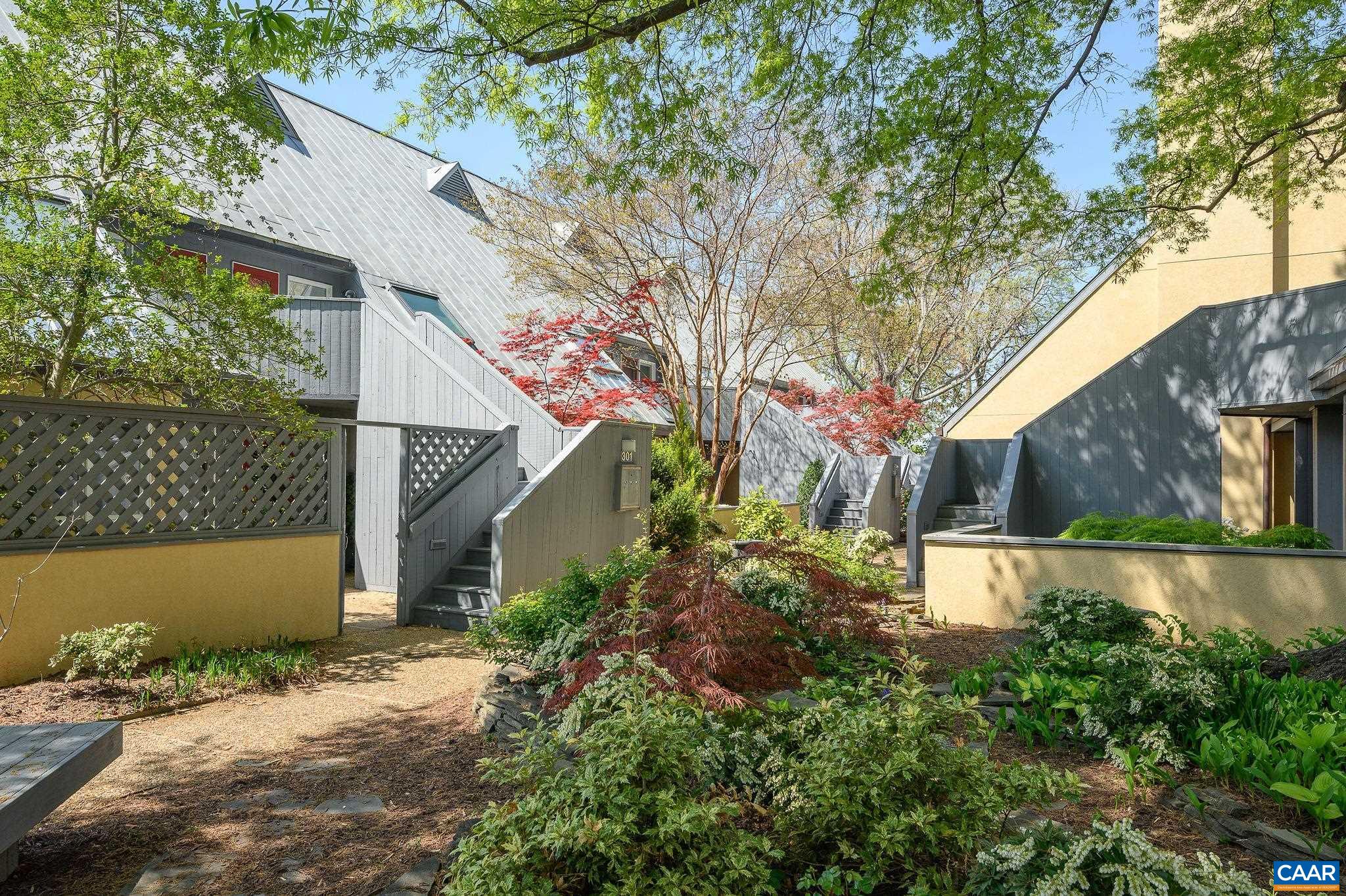 303 NW 2ND ST Unit: B