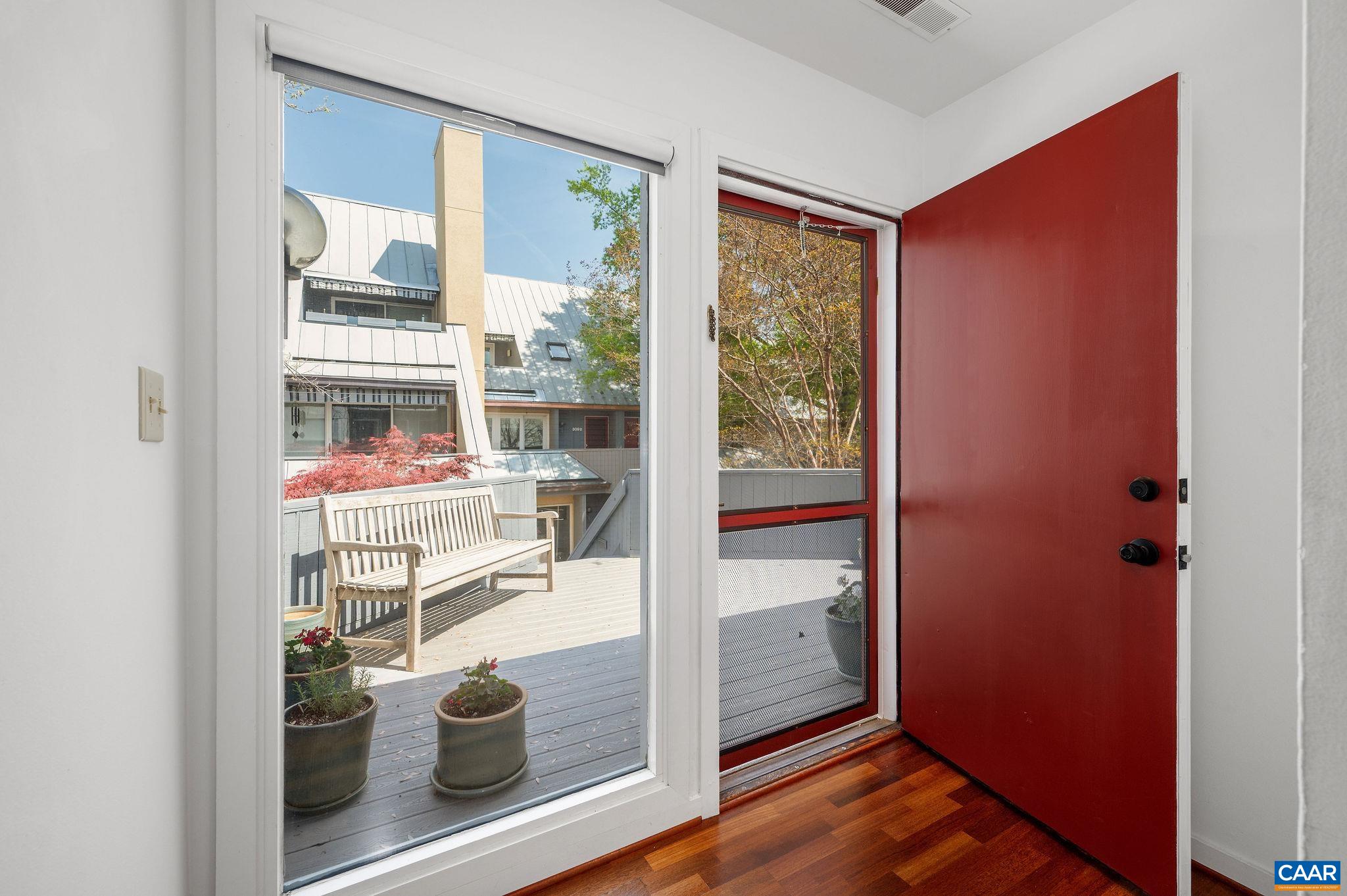 303 NW 2ND ST Unit: B
