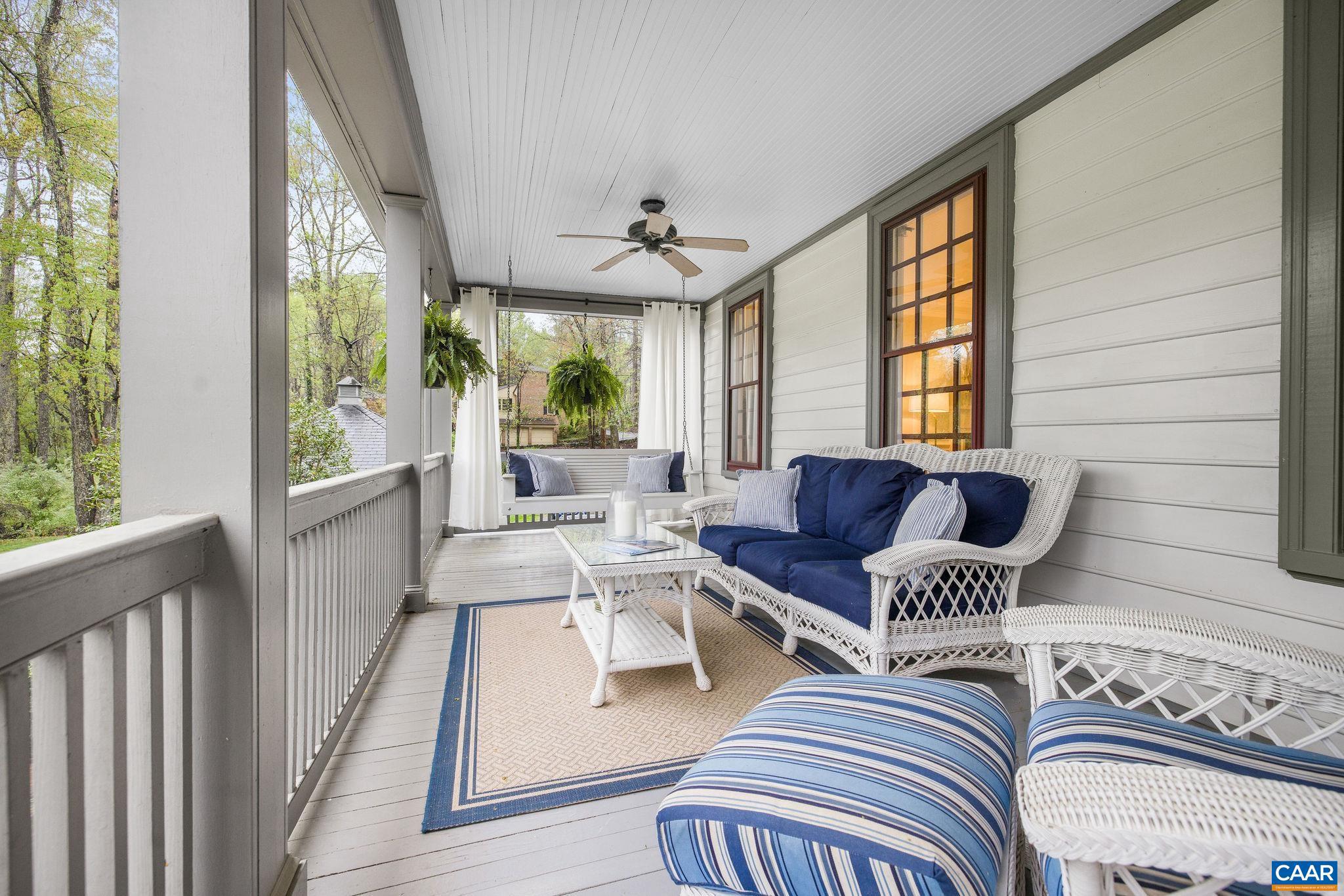 306 WELLINGTON DR