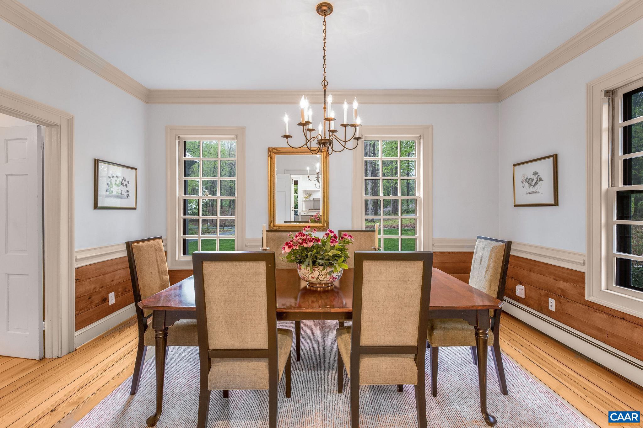 306 WELLINGTON DR