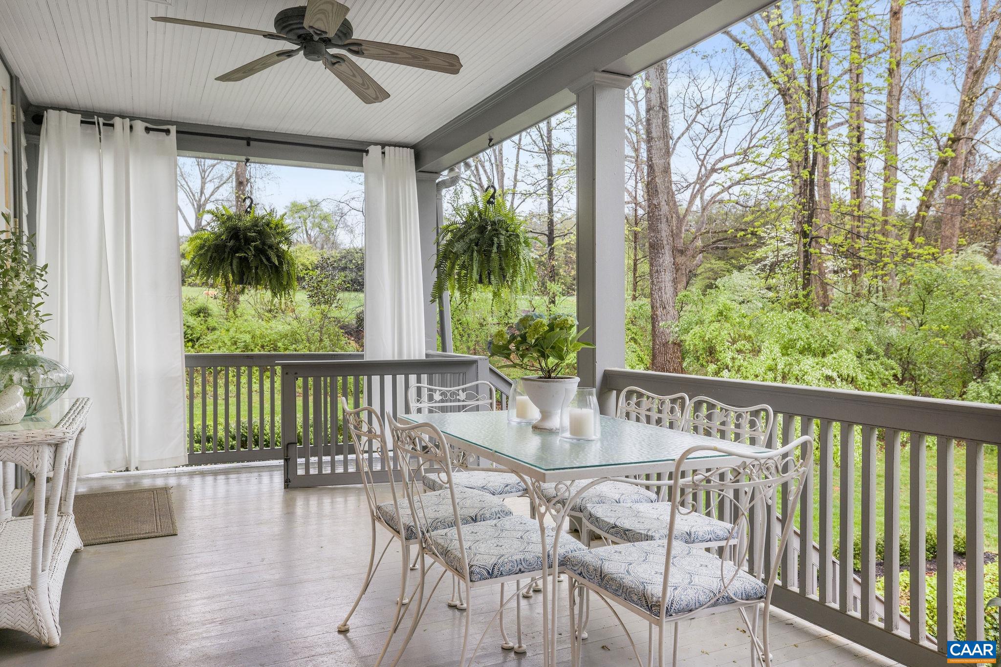 306 WELLINGTON DR