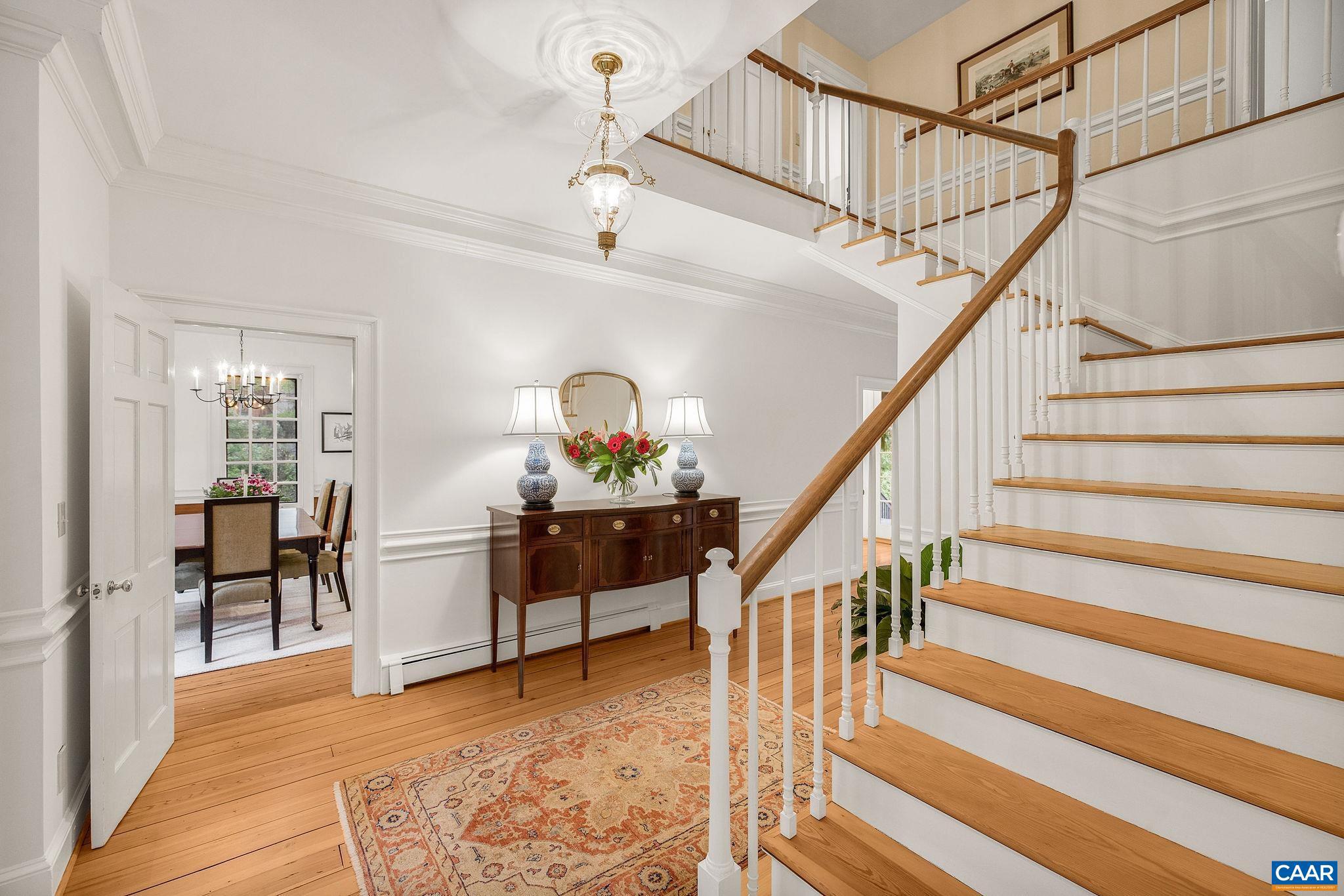 306 WELLINGTON DR