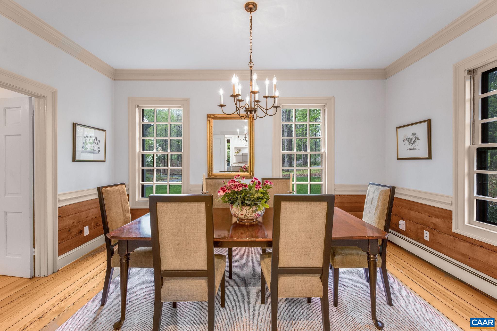 306 WELLINGTON DR