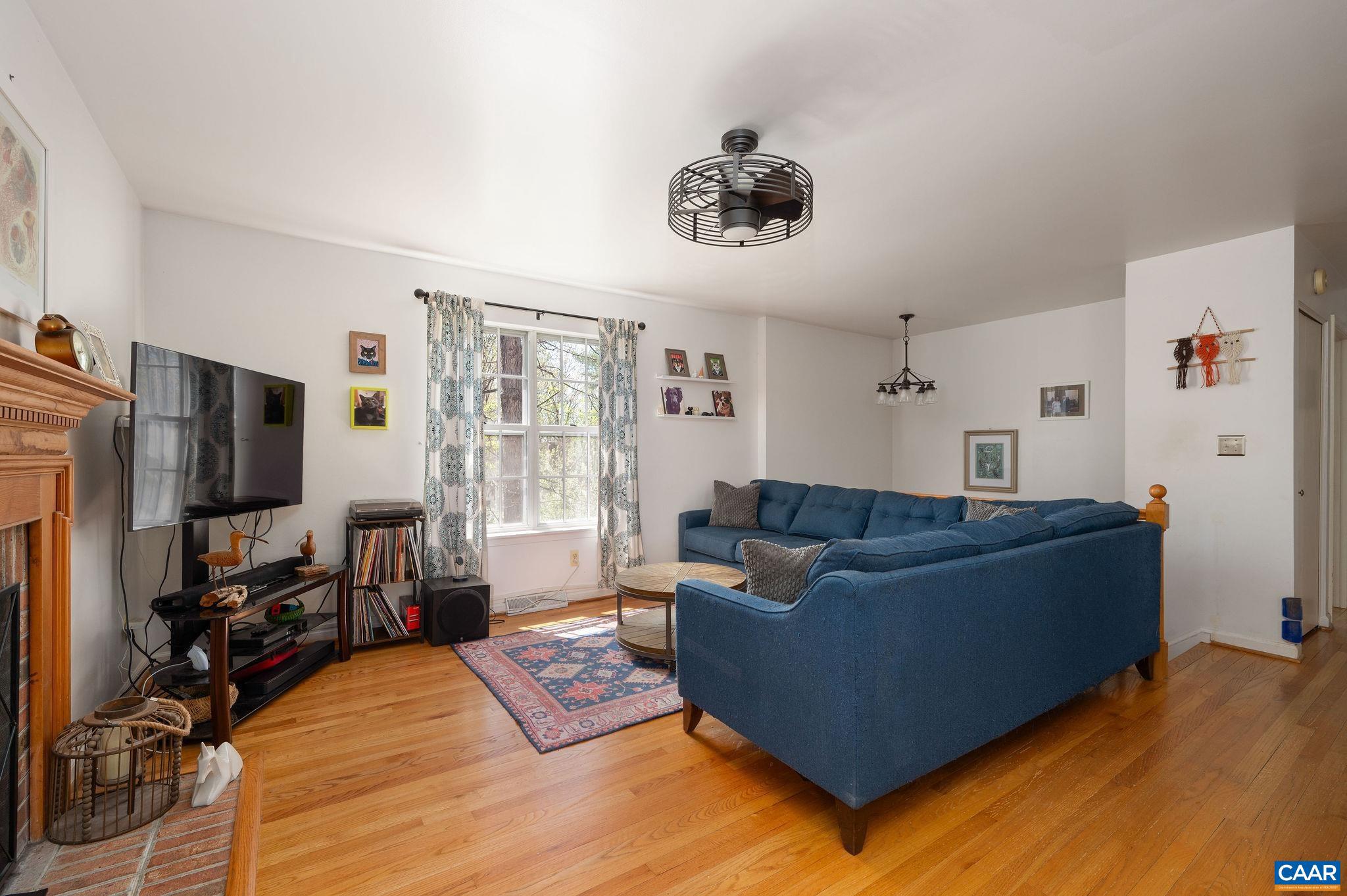 103 LEIGH PL