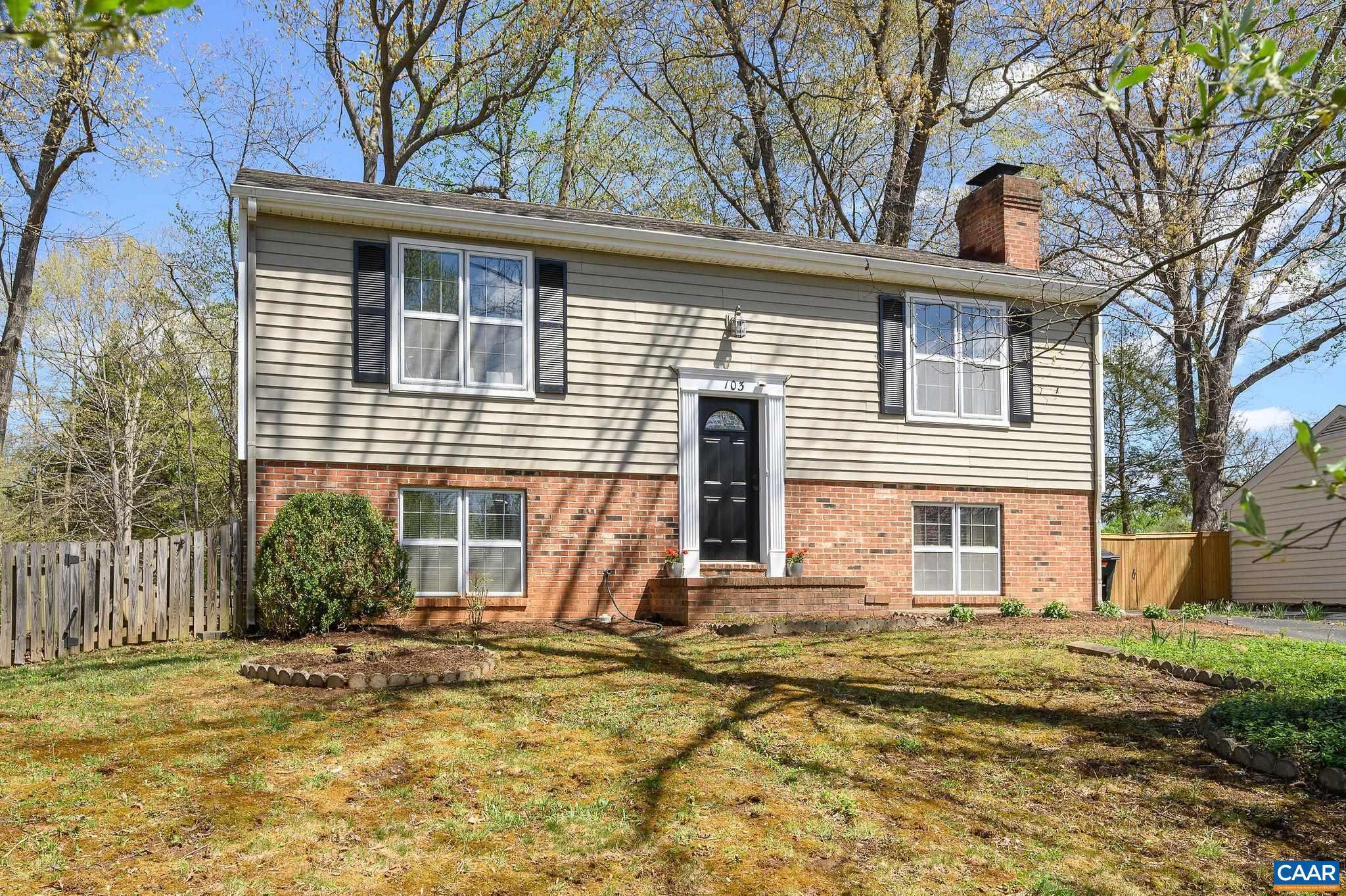 103 LEIGH PL