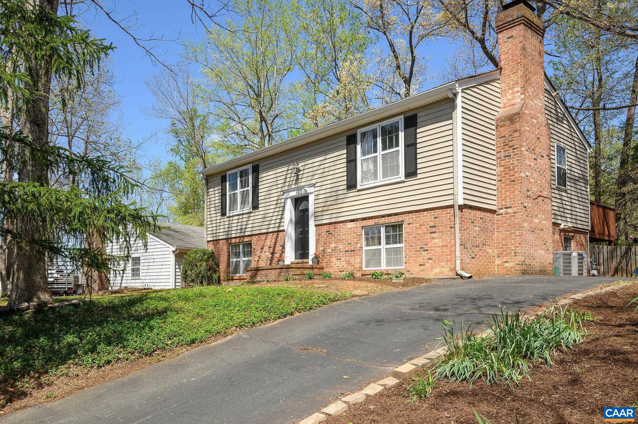 103 LEIGH PL