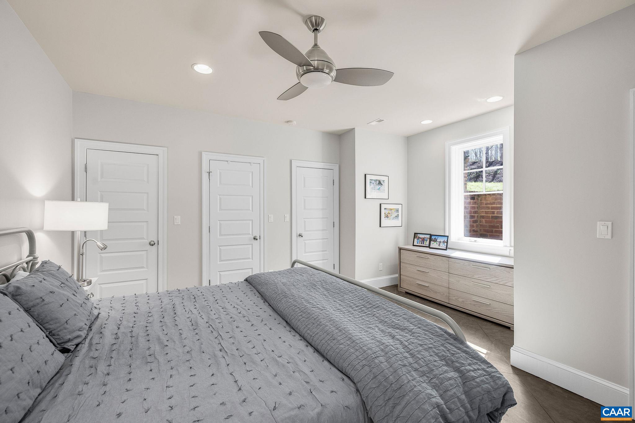 105 CHESTNUT RIDGE RD