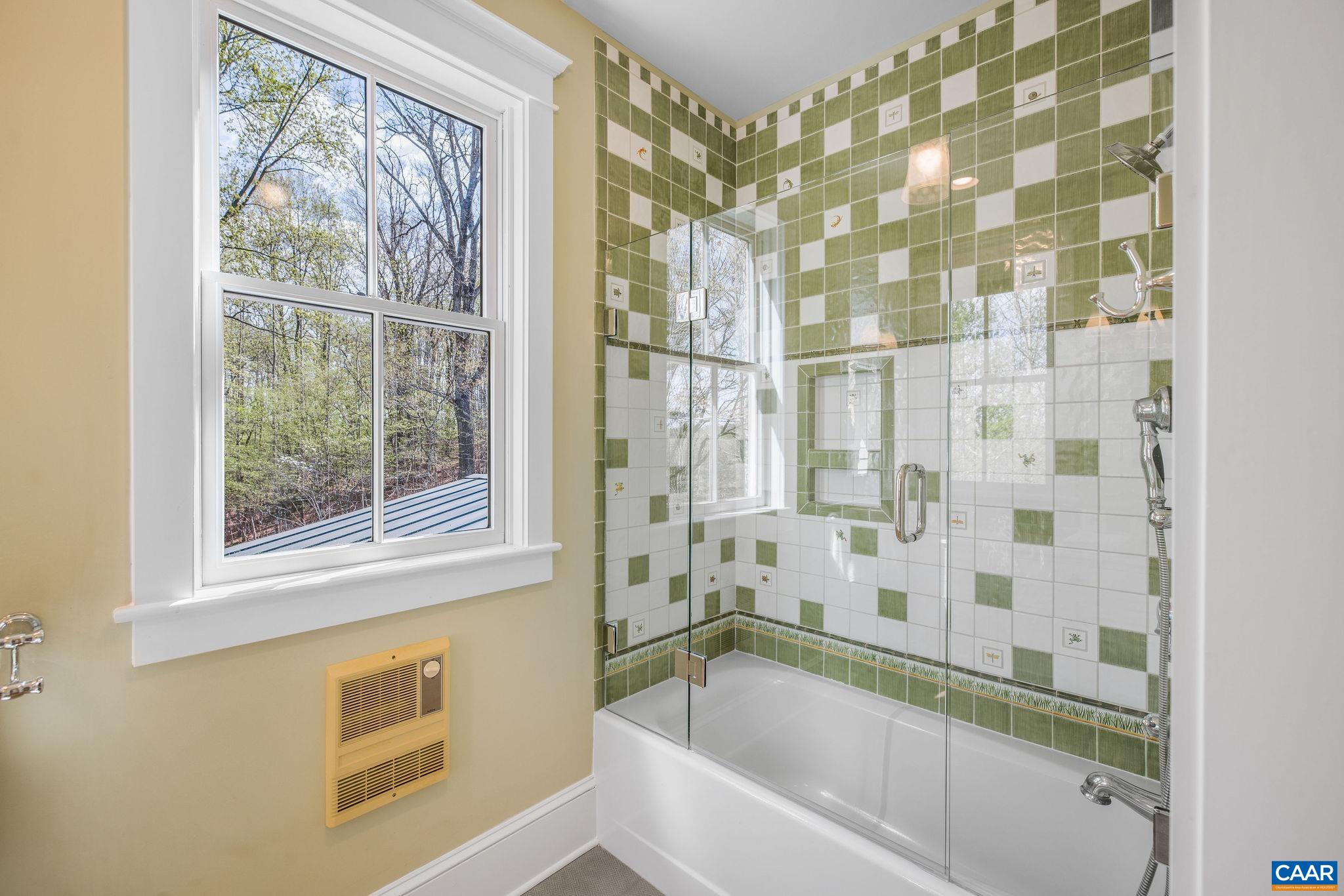 105 CHESTNUT RIDGE RD