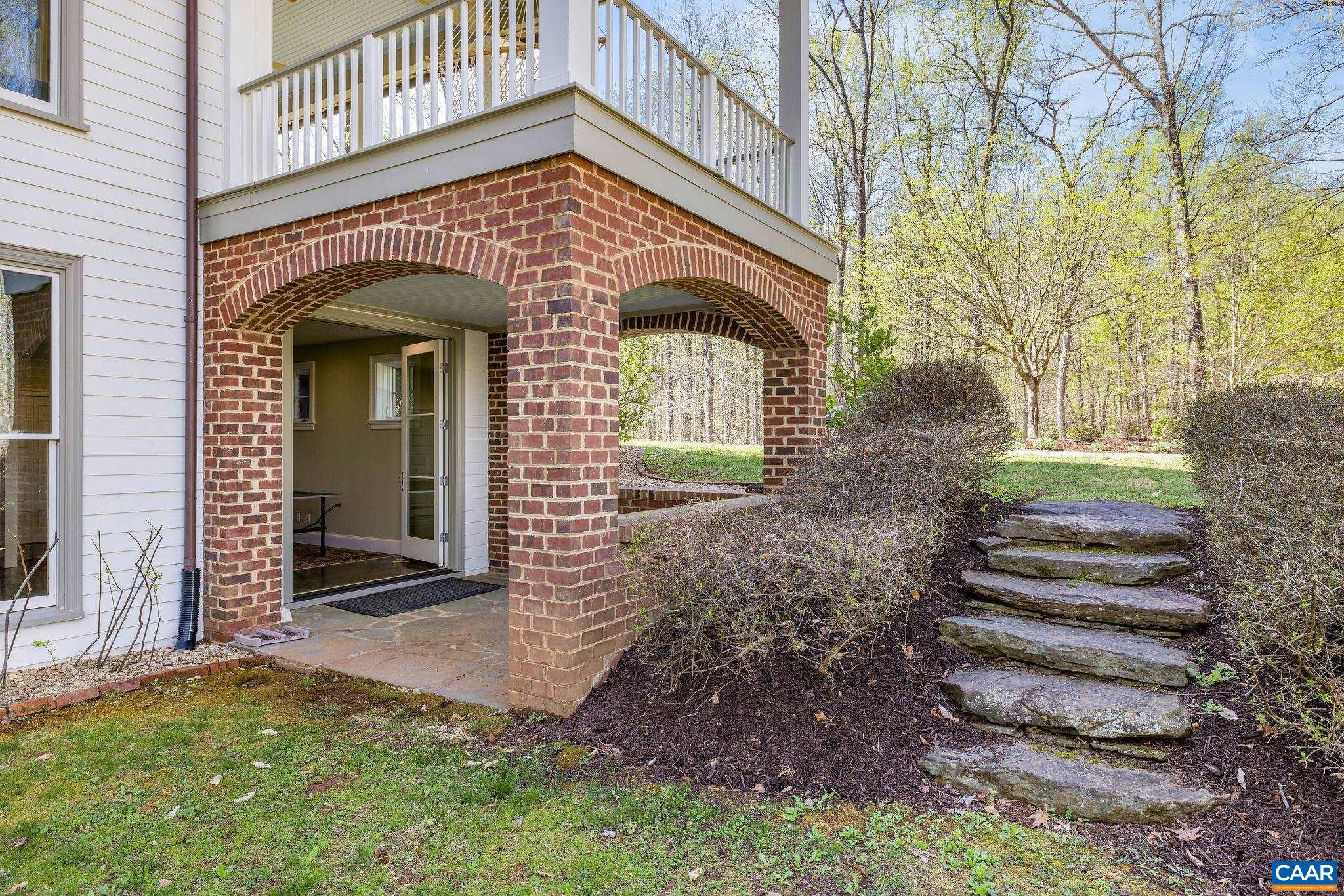 105 CHESTNUT RIDGE RD