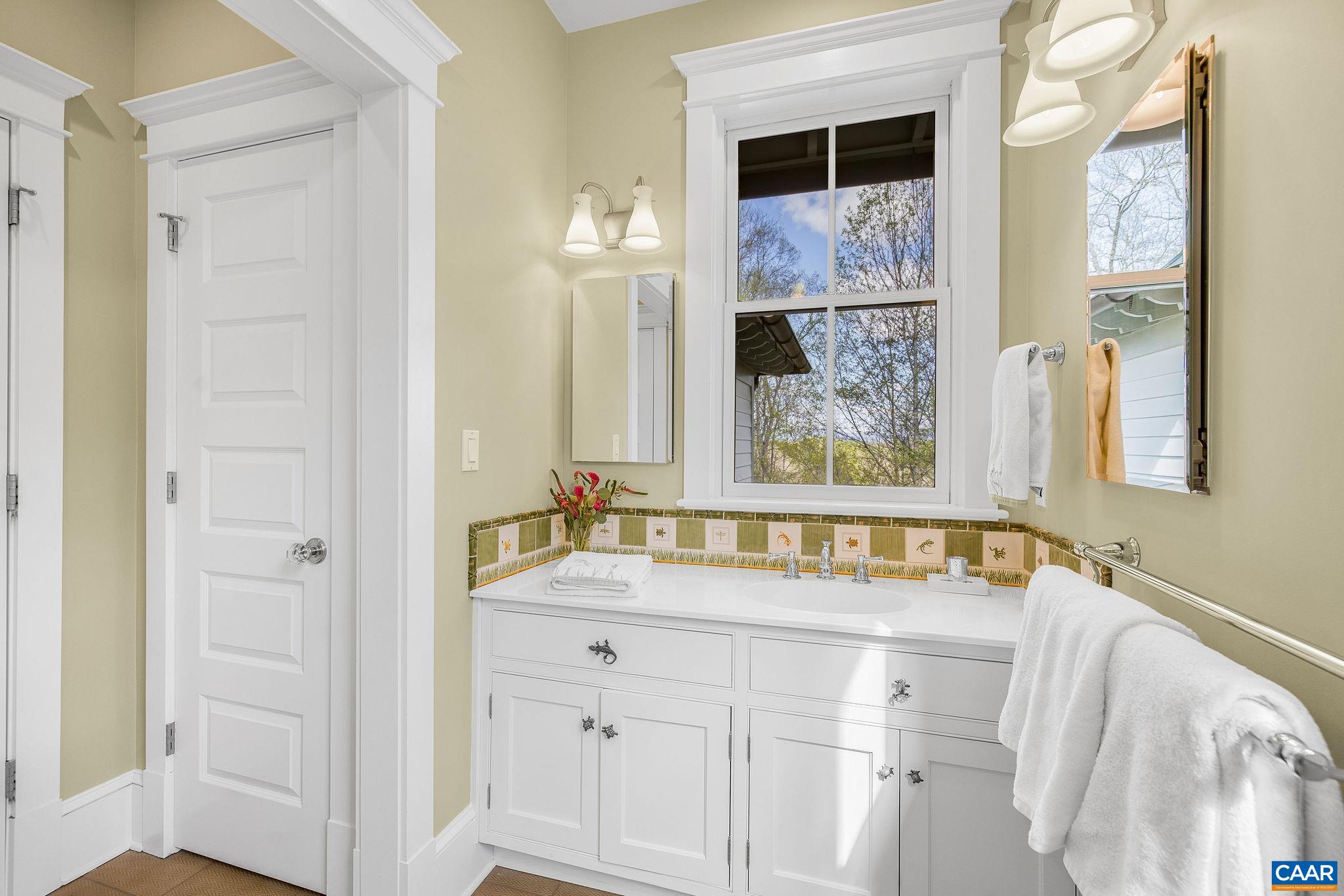 105 CHESTNUT RIDGE RD