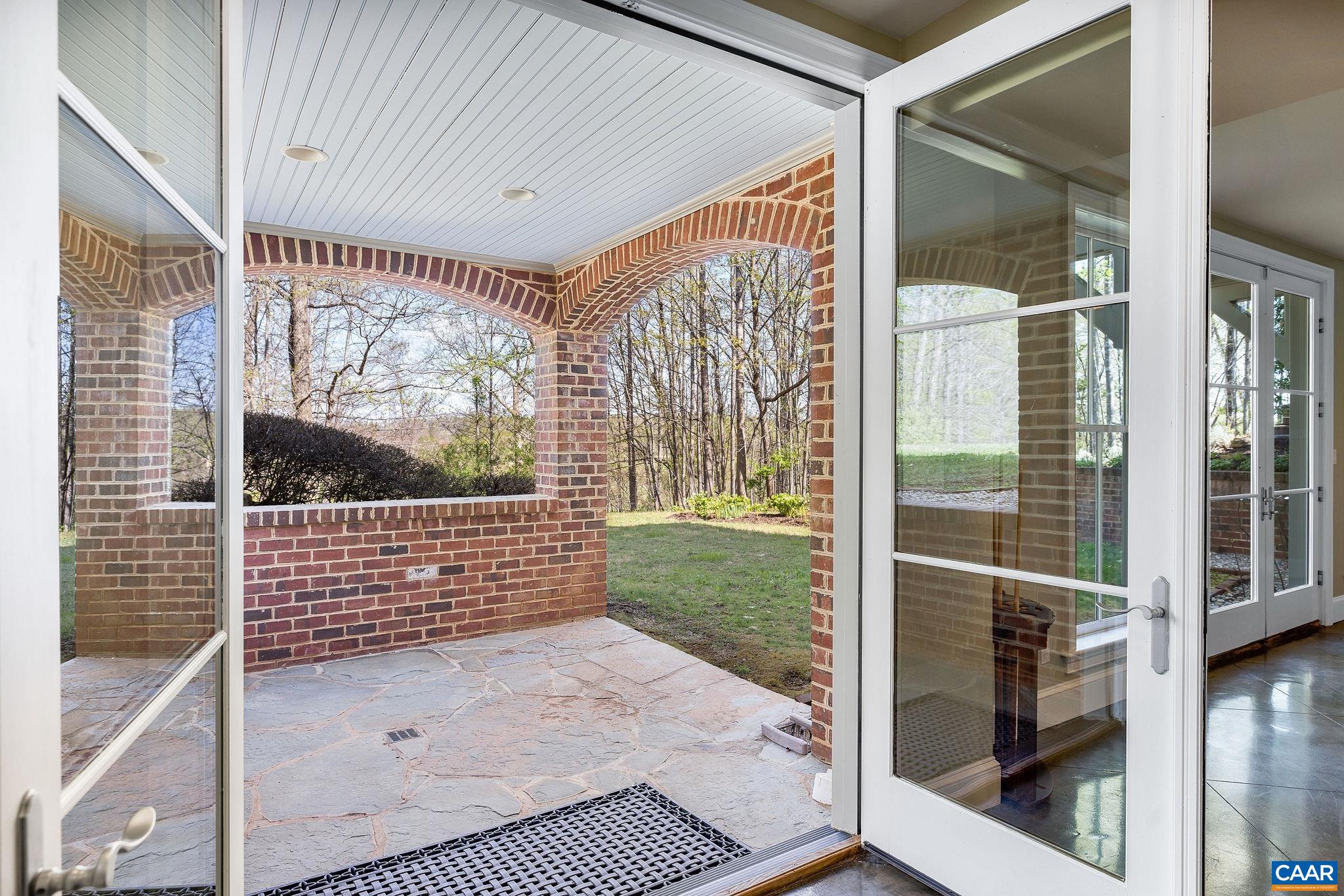 105 CHESTNUT RIDGE RD