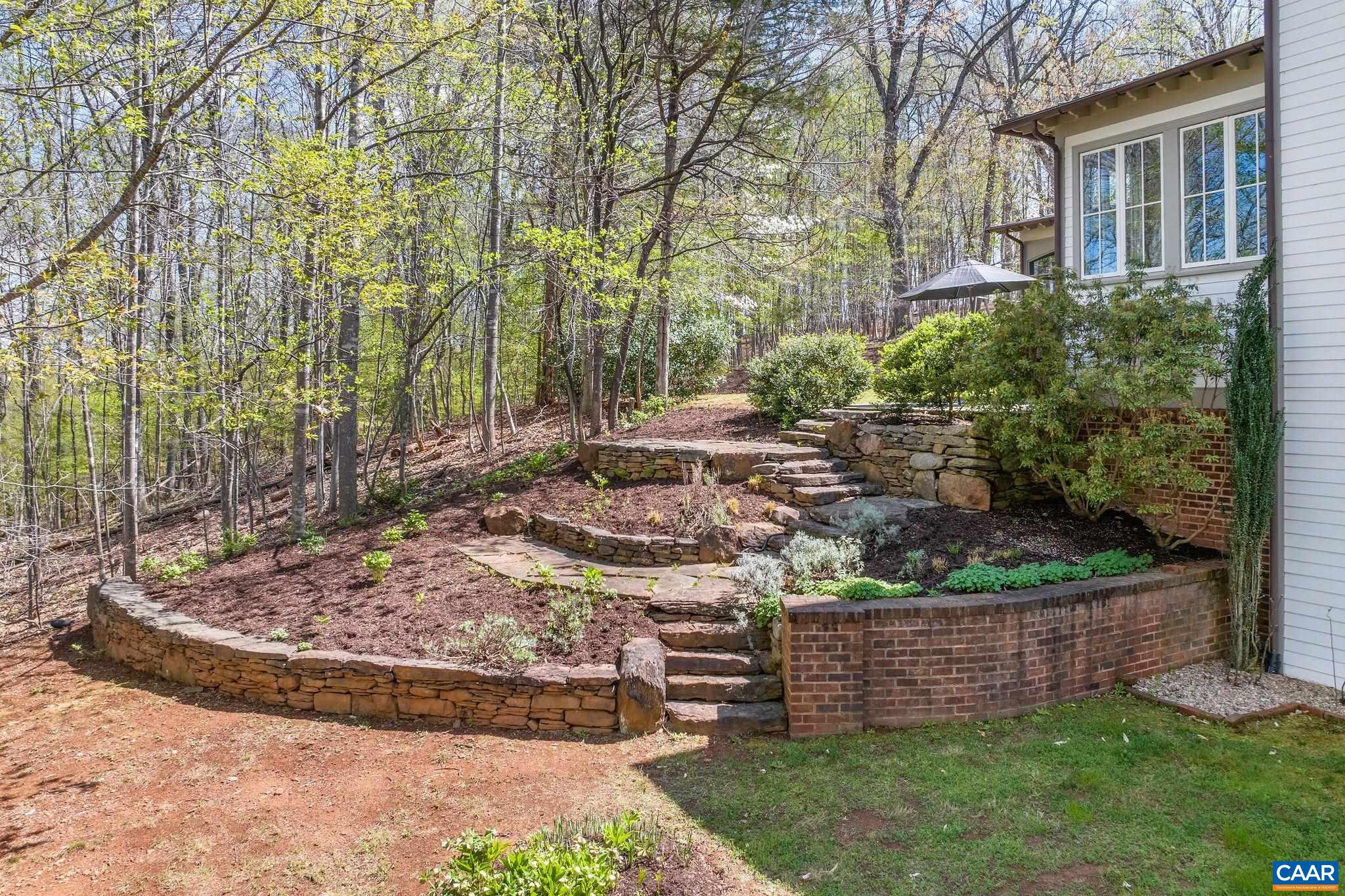 105 CHESTNUT RIDGE RD