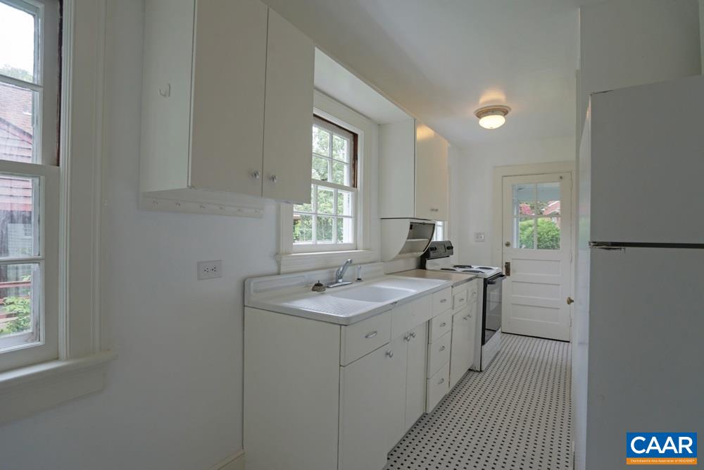 315 MONTEBELLO CIR