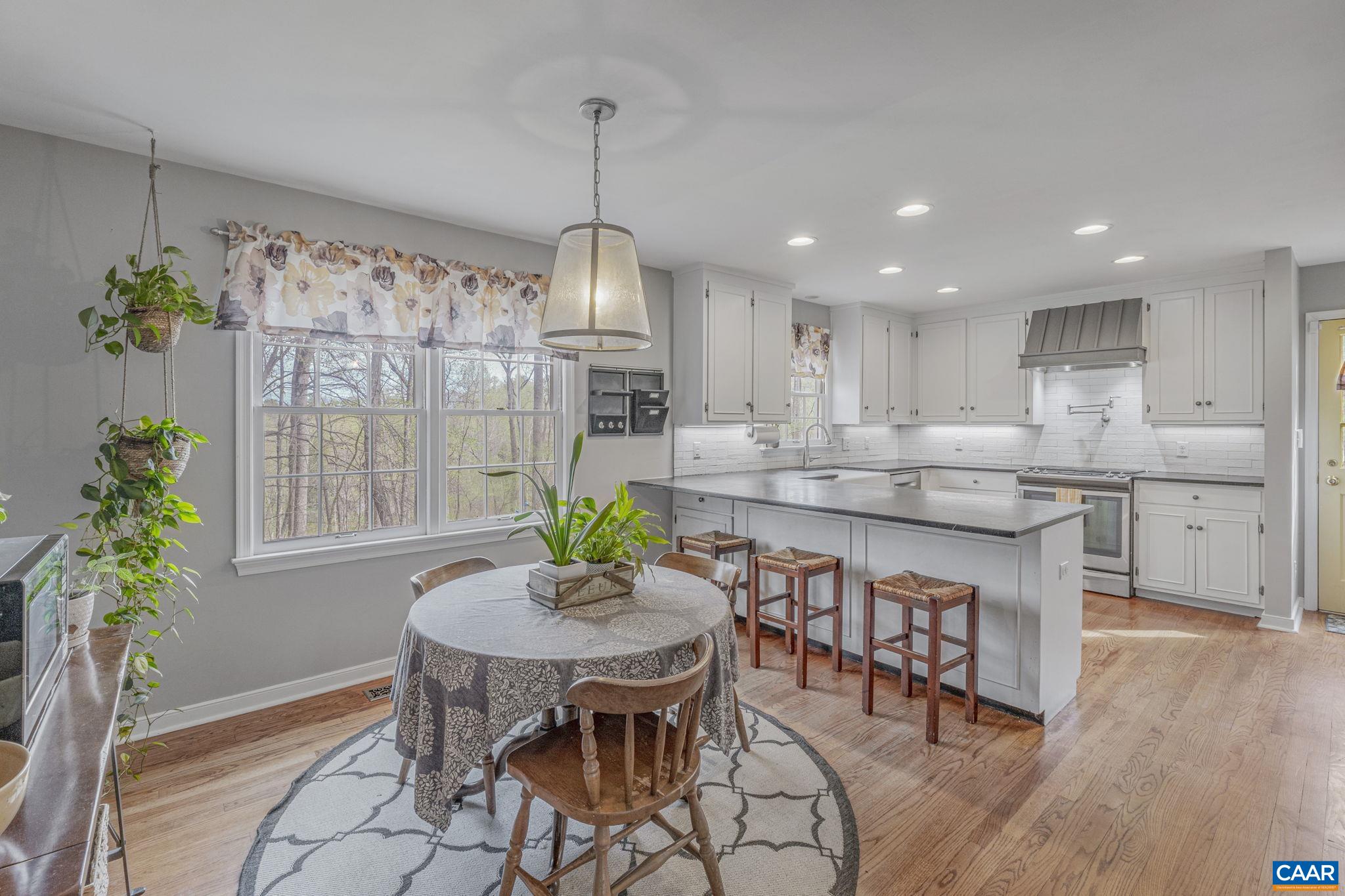 200 IVY RIDGE RD