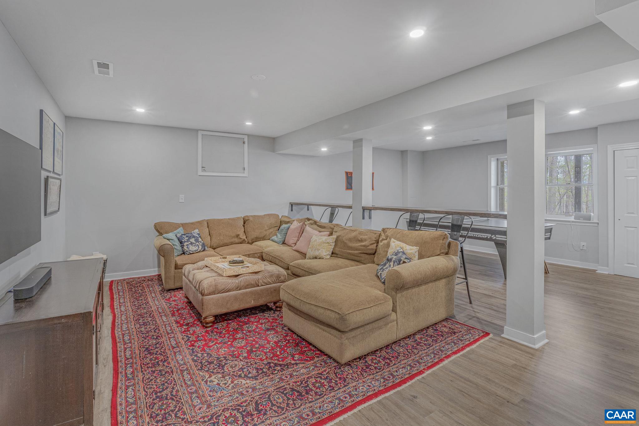 200 IVY RIDGE RD