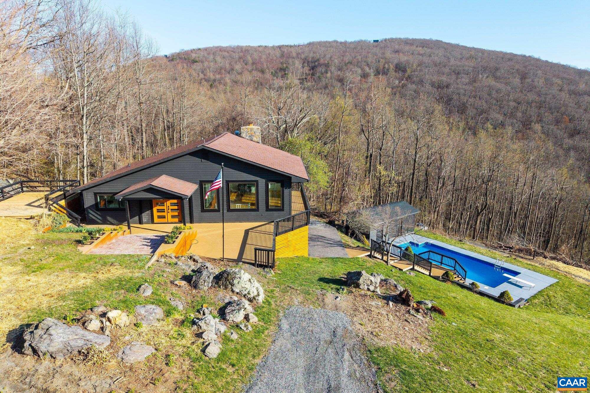 332 WOODCOCK WAY