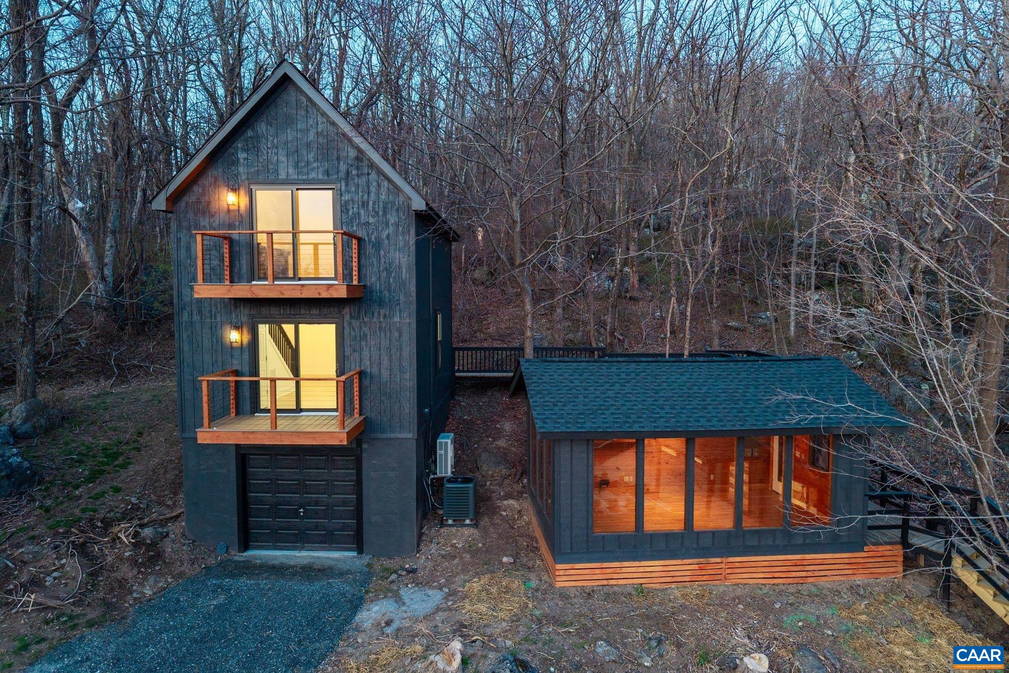 332 WOODCOCK WAY
