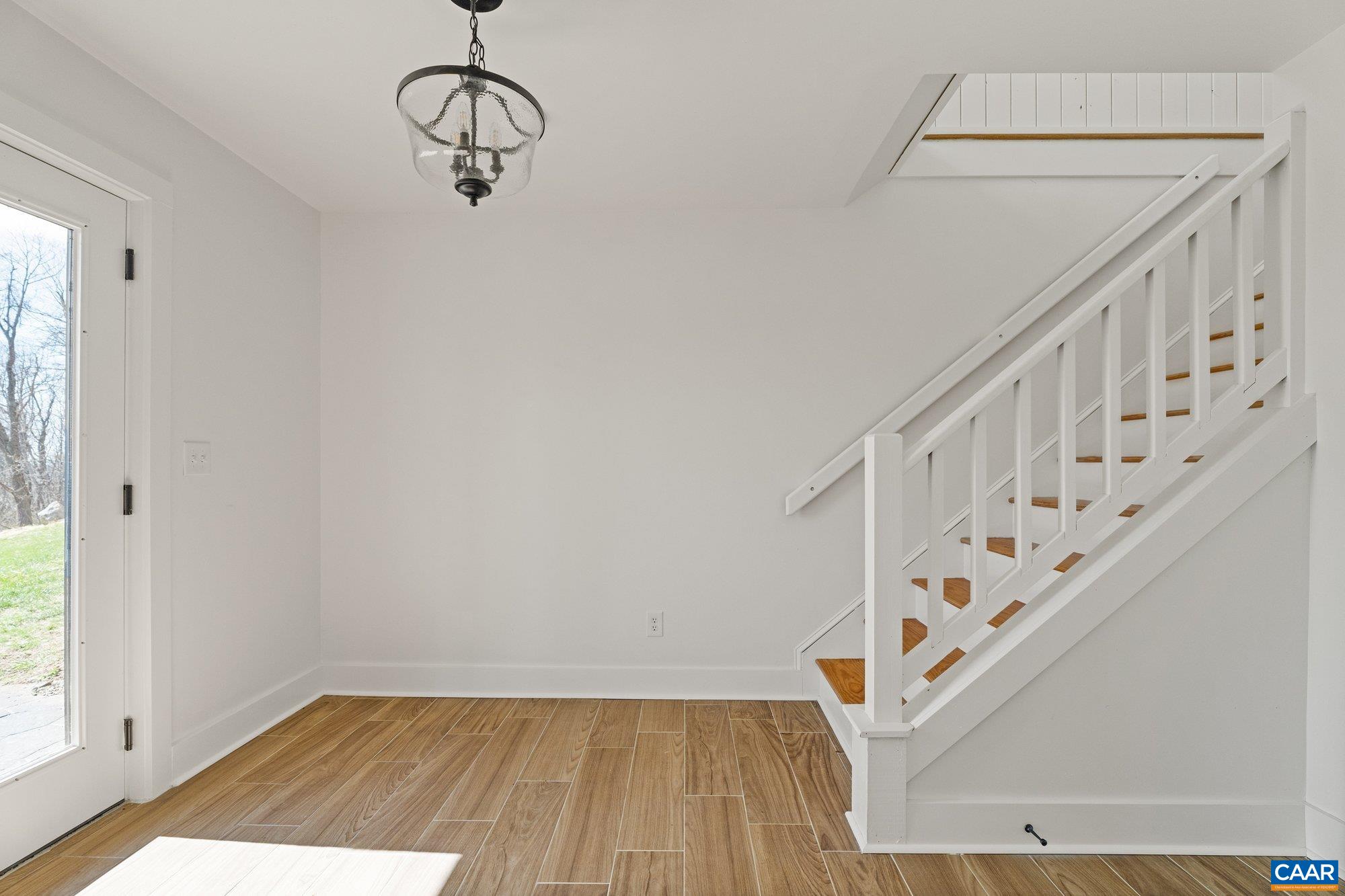332 WOODCOCK WAY