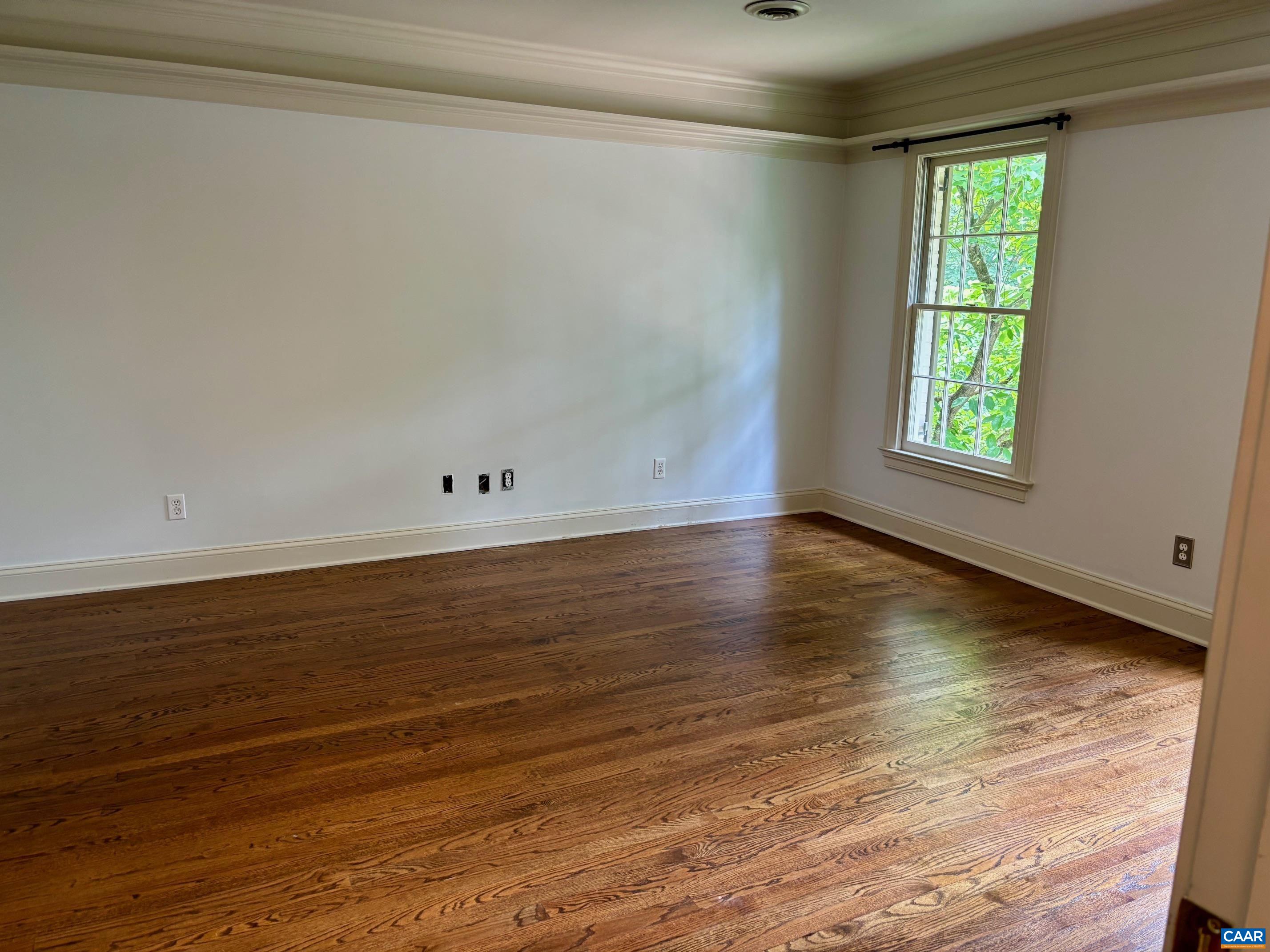 1125 OLD GARTH RD