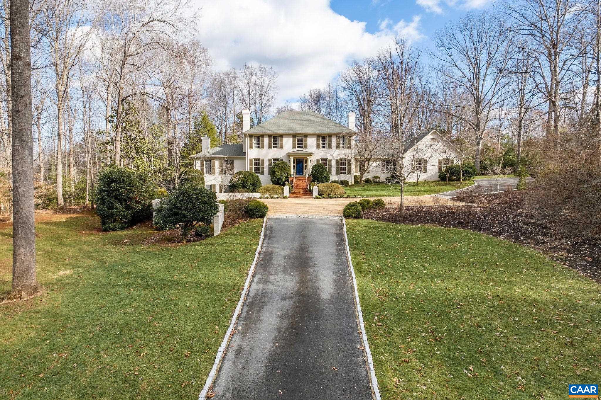 1125 OLD GARTH RD