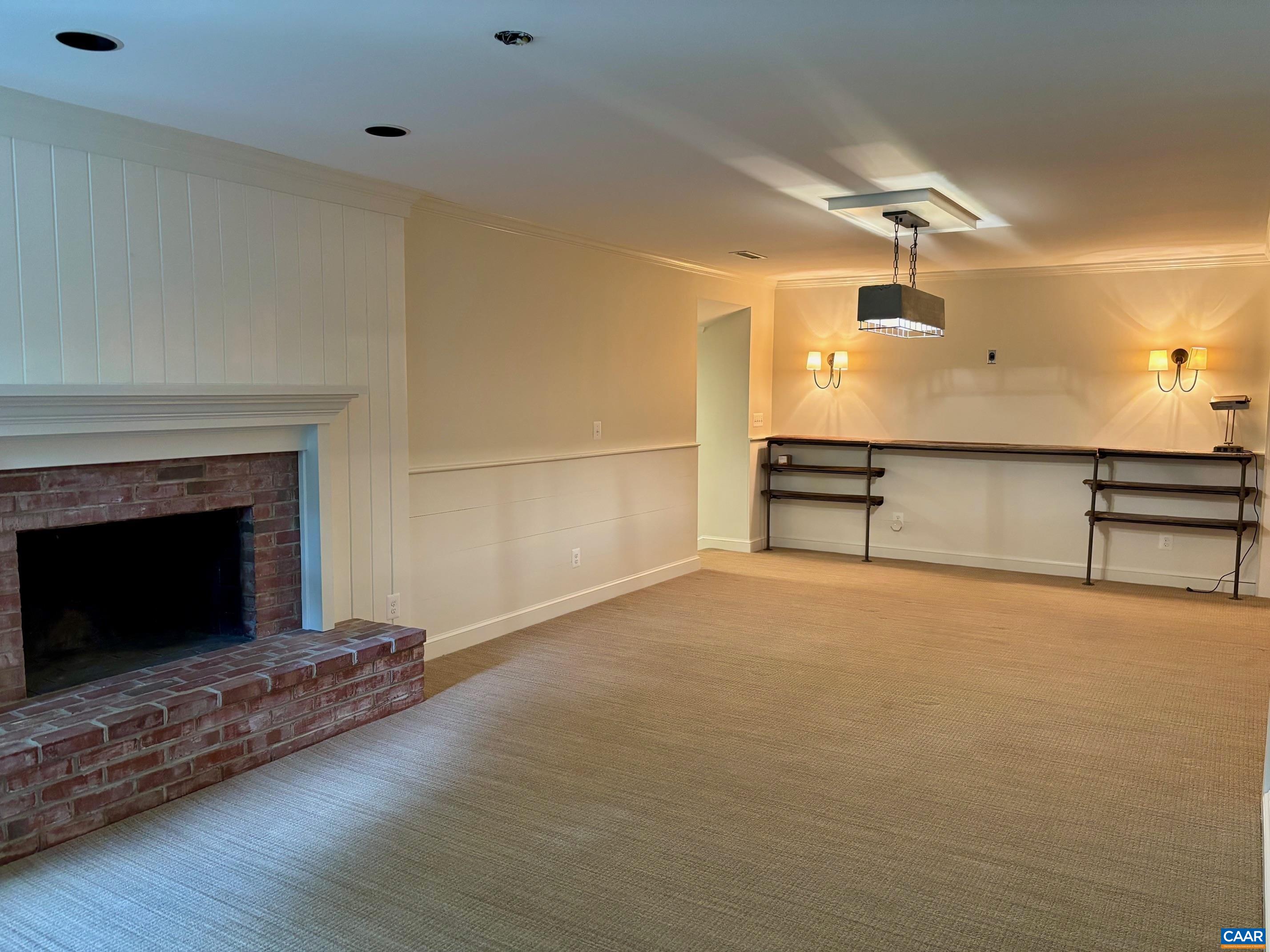 1125 OLD GARTH RD