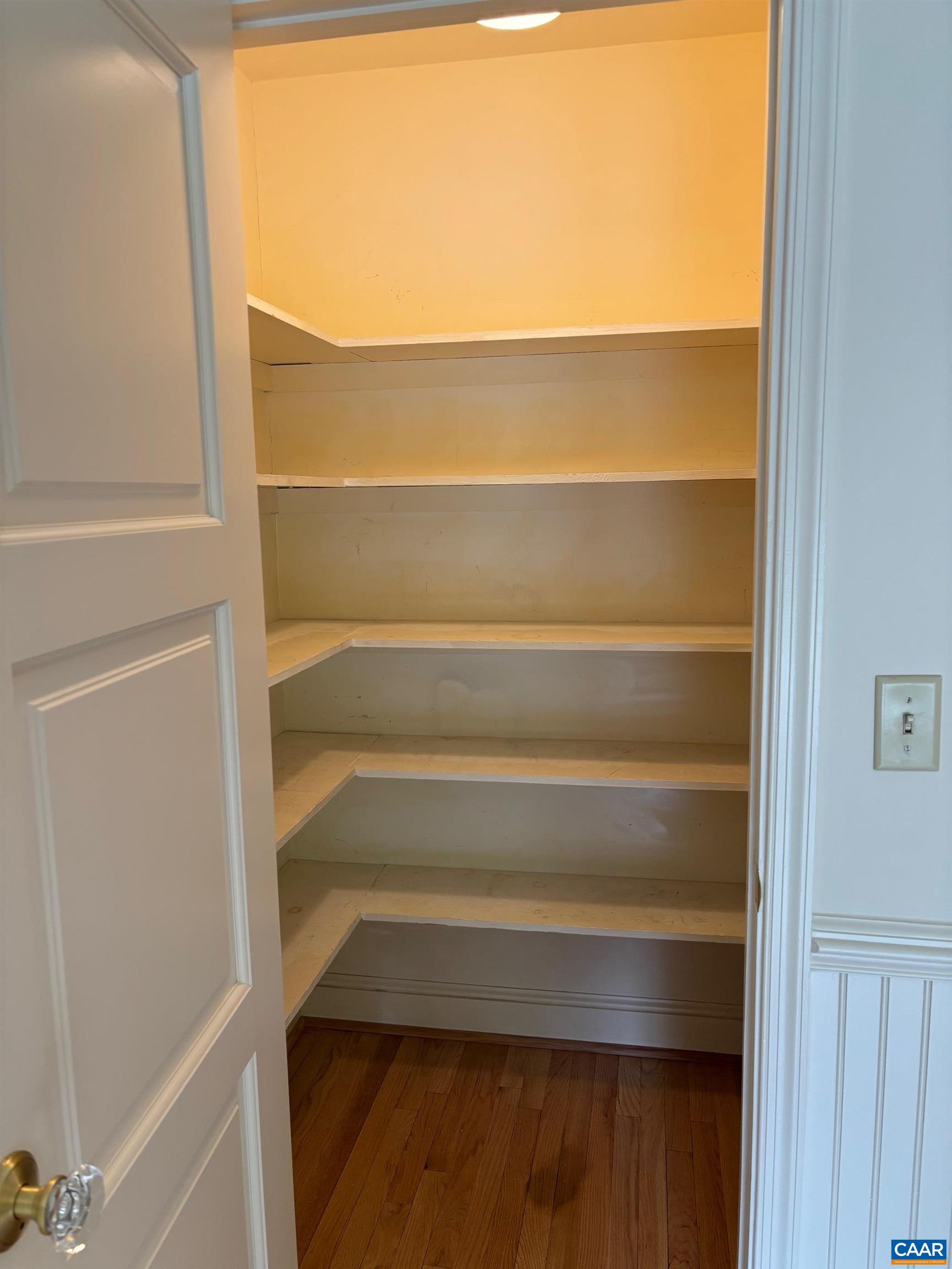 1125 OLD GARTH RD