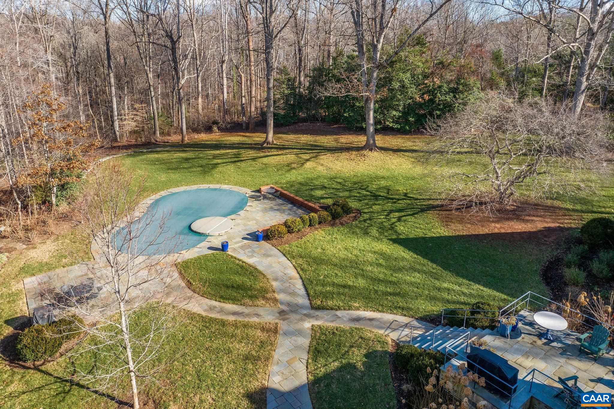 1125 OLD GARTH RD