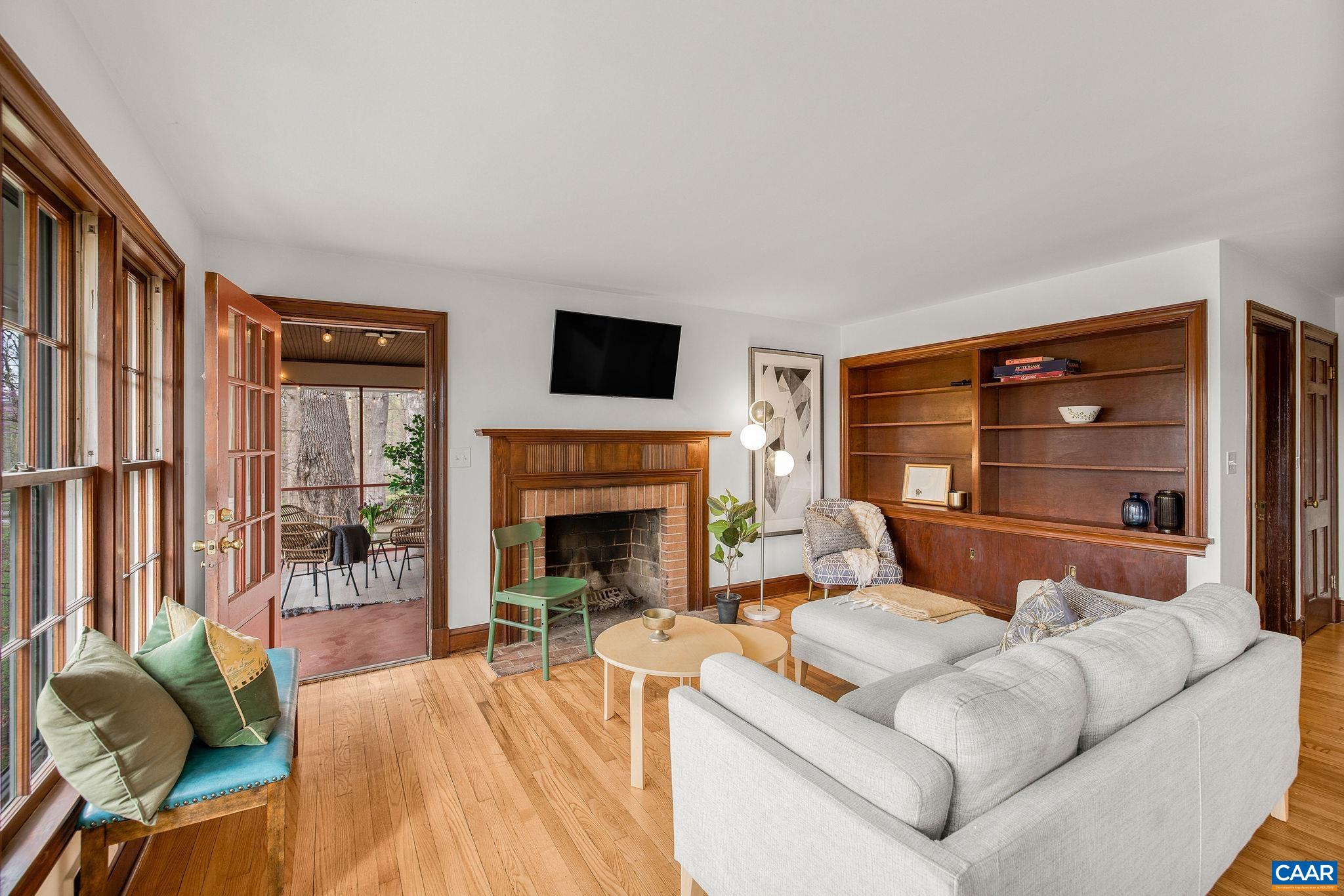 2621 JEFFERSON PARK CIR