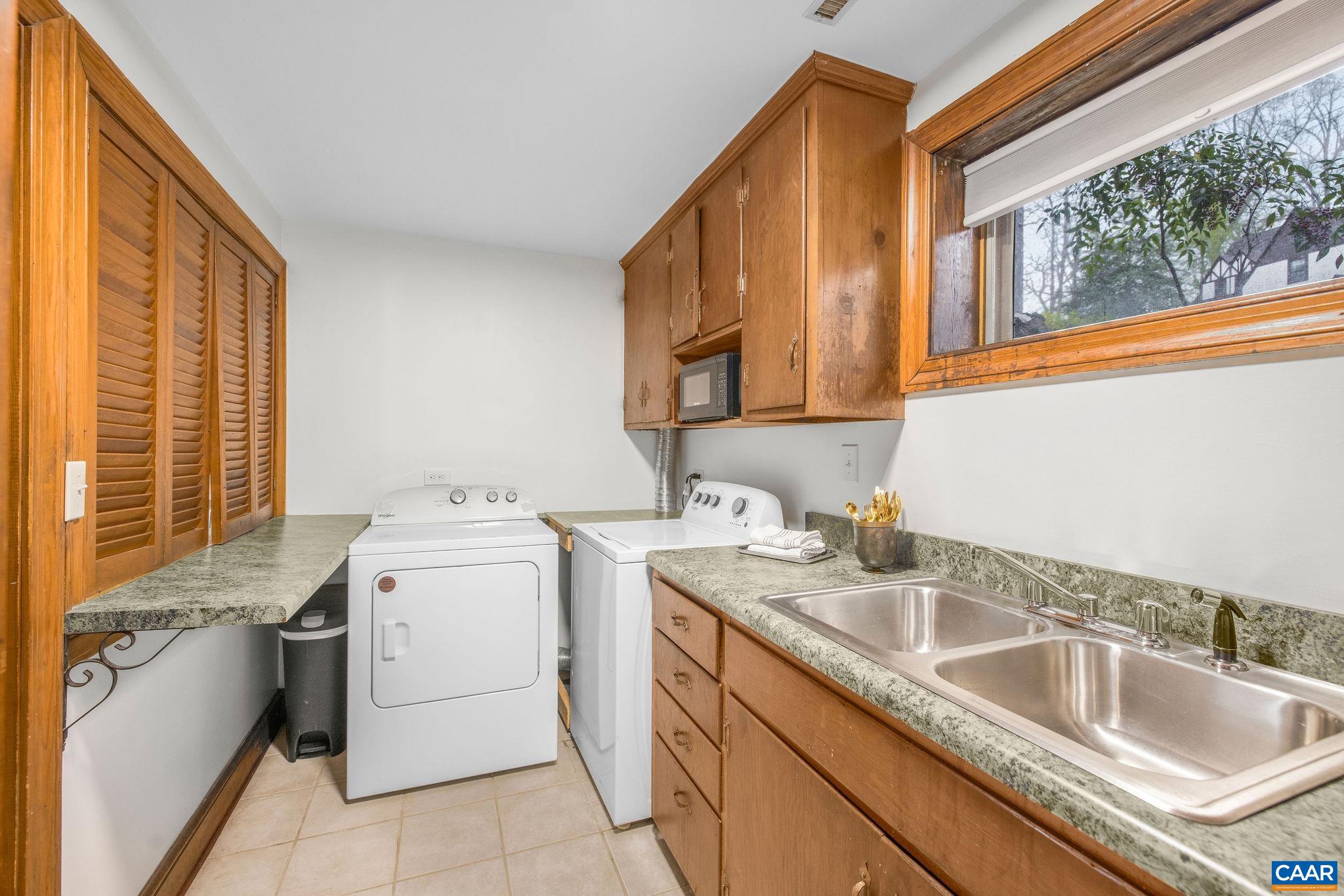 2621 JEFFERSON PARK CIR