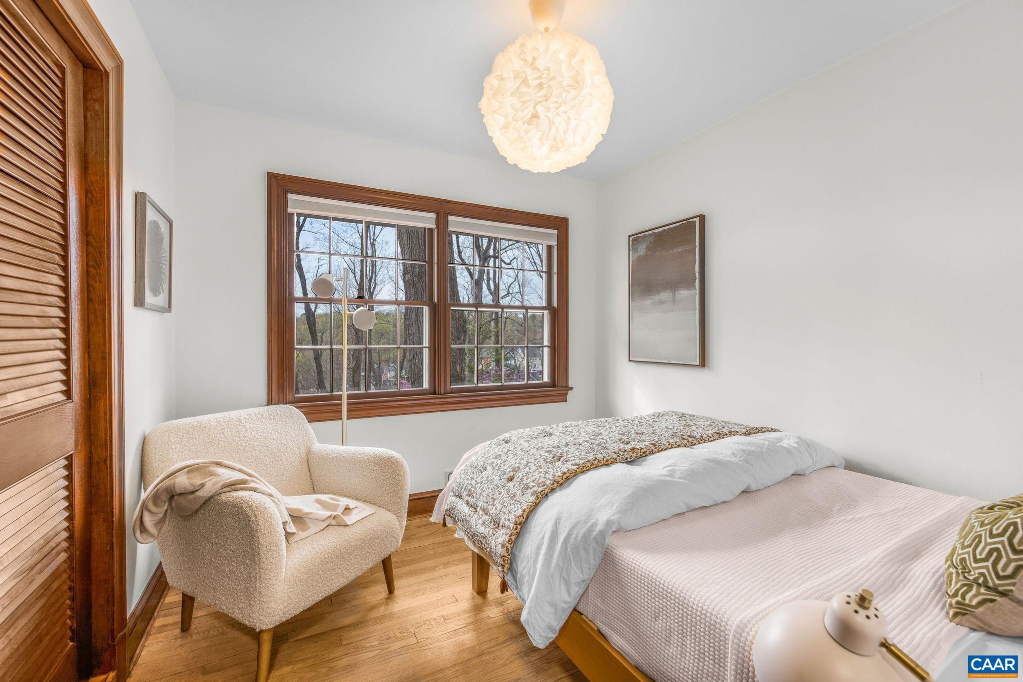 2621 JEFFERSON PARK CIR