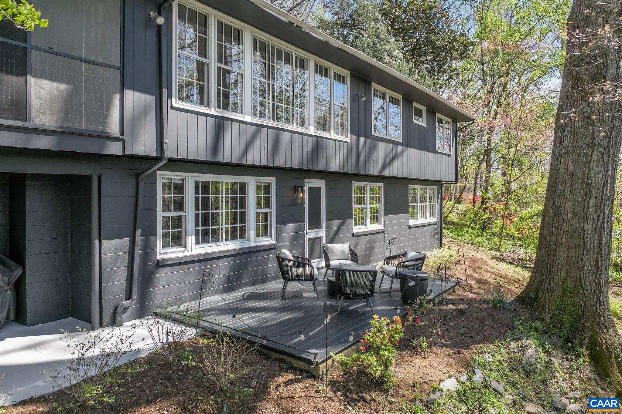 2621 JEFFERSON PARK CIR