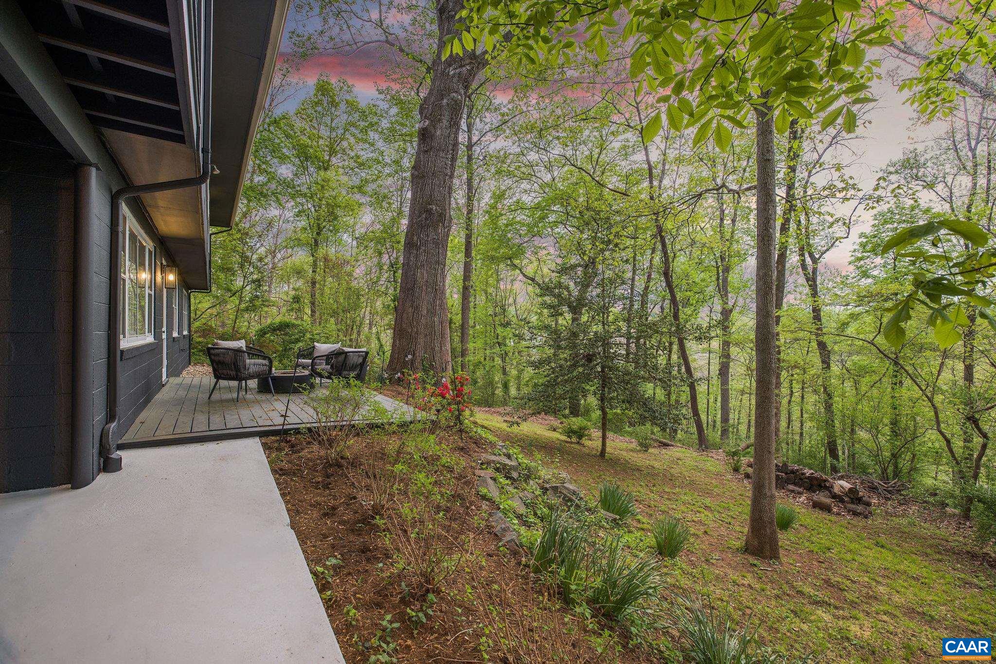 2621 JEFFERSON PARK CIR