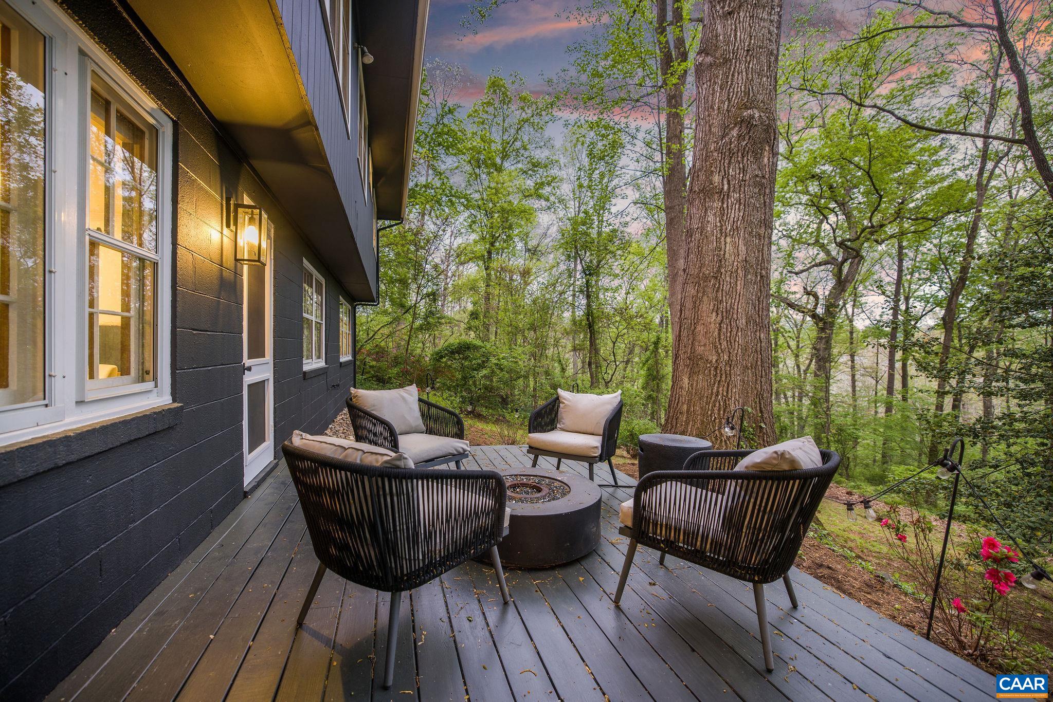2621 JEFFERSON PARK CIR