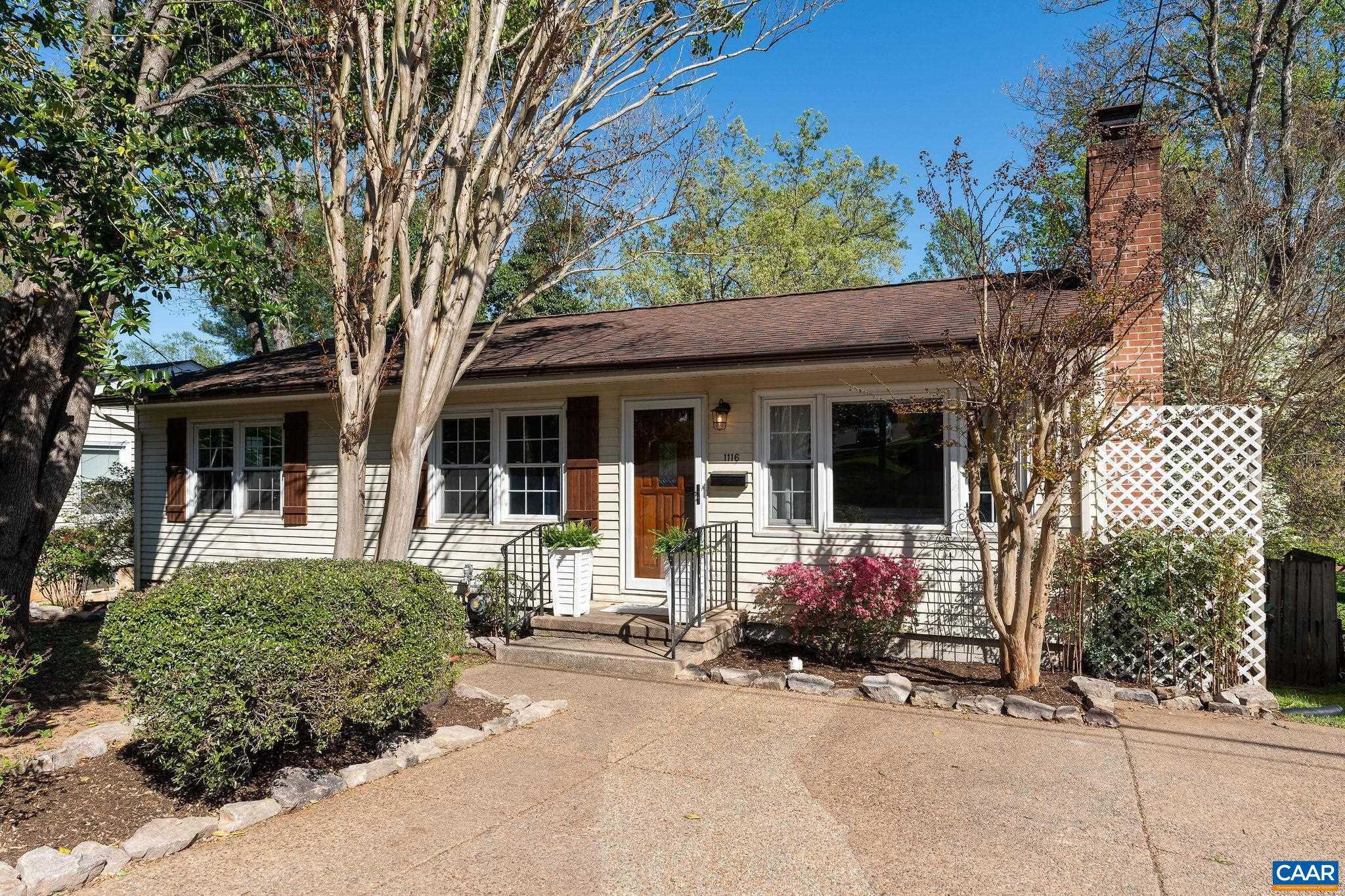 1116 HOLMES AVE