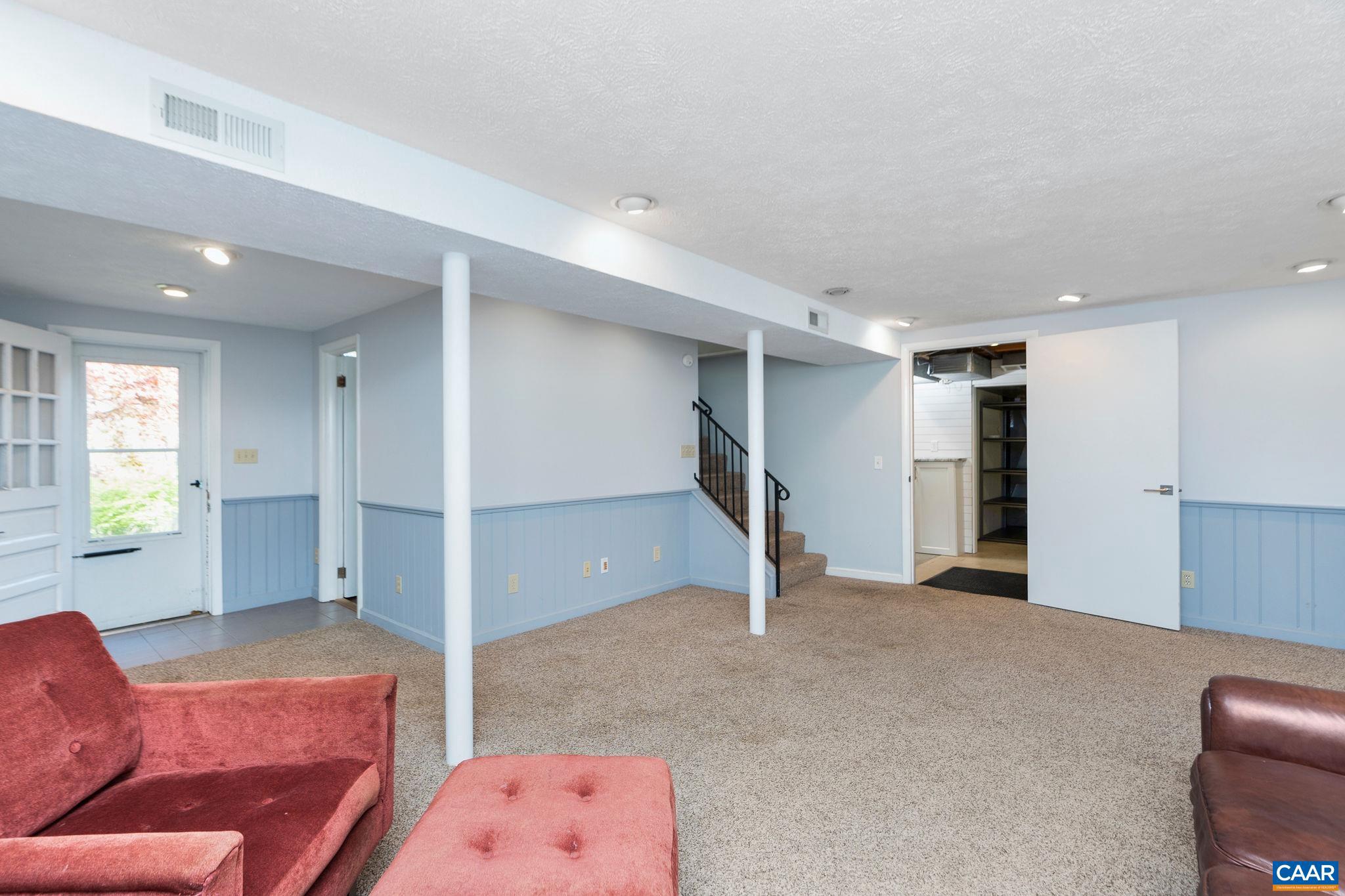 1116 HOLMES AVE