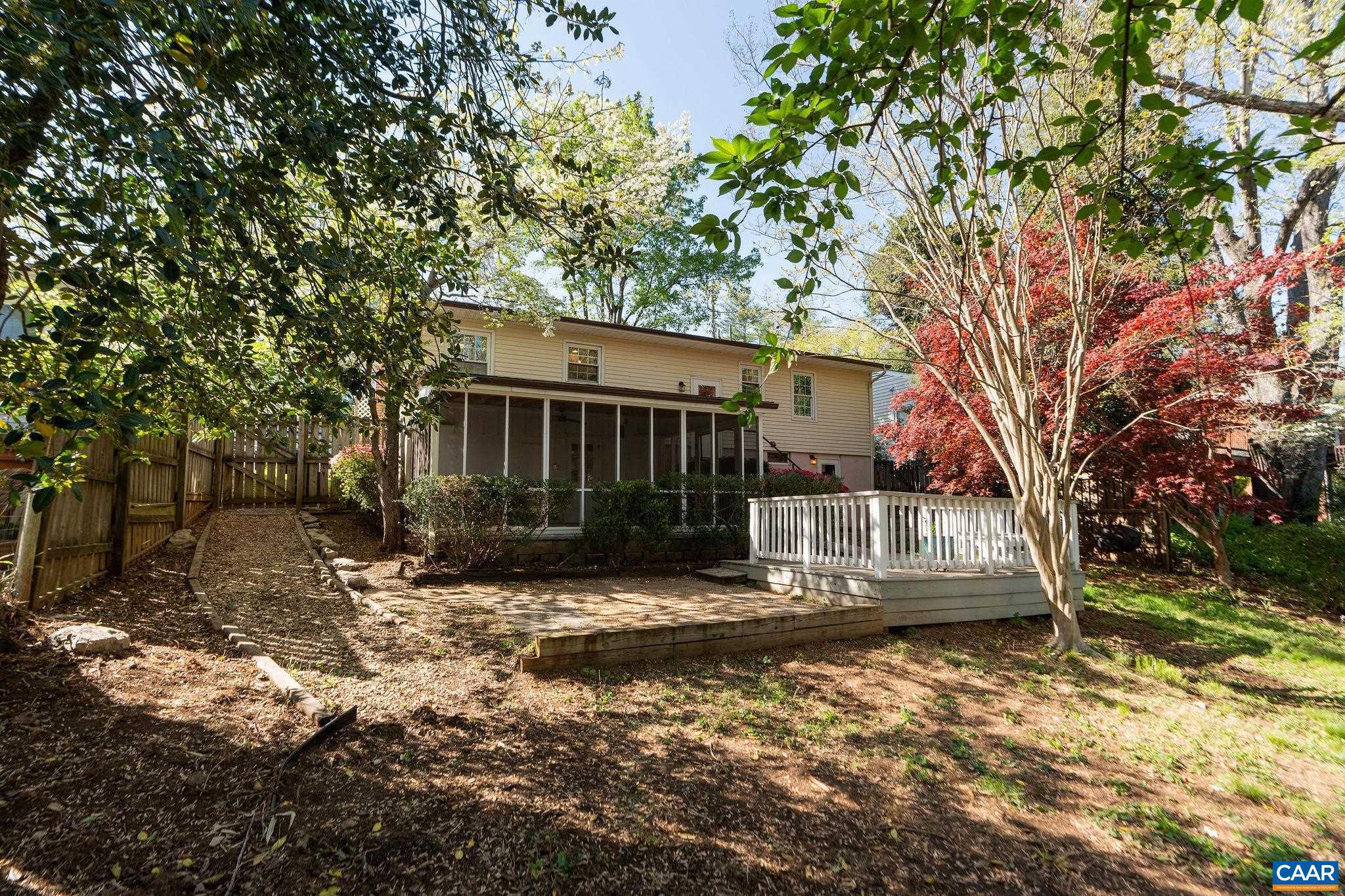 1116 HOLMES AVE