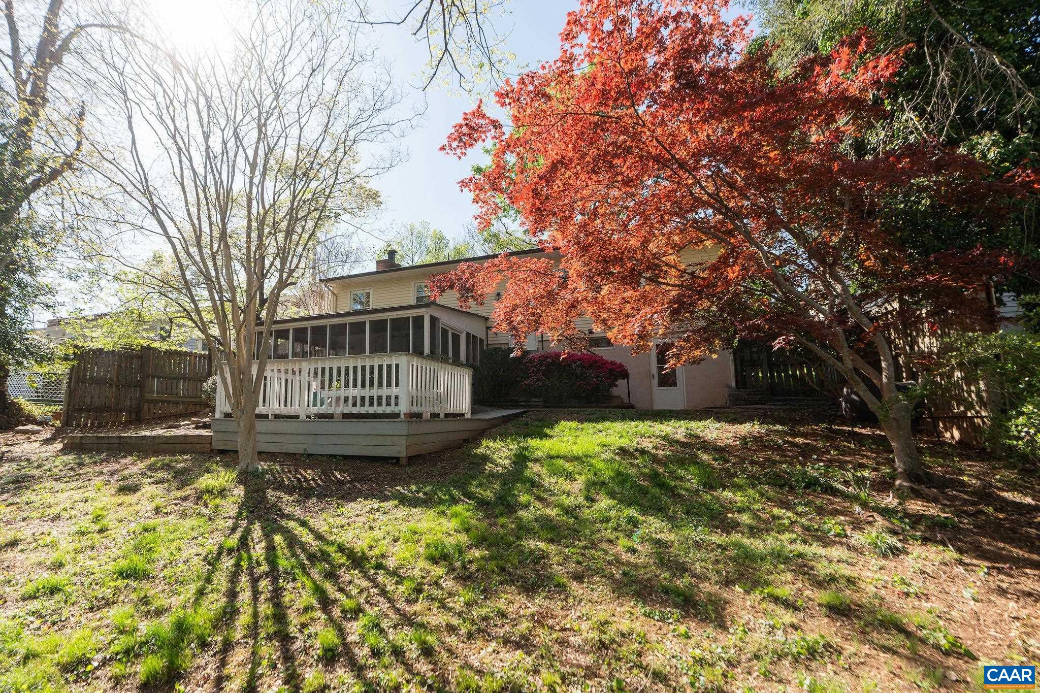 1116 HOLMES AVE