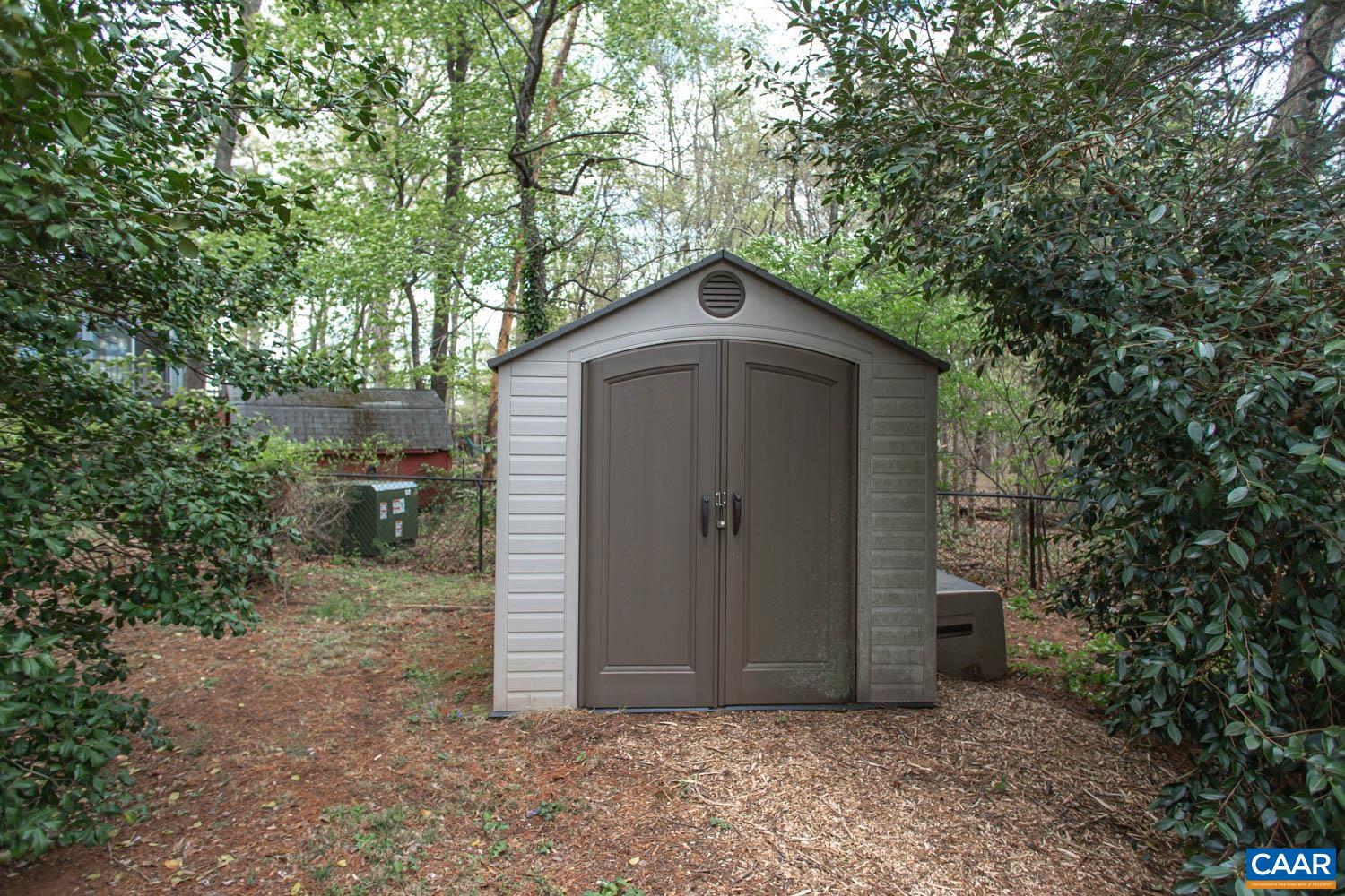 2750 MERIWETHER DR