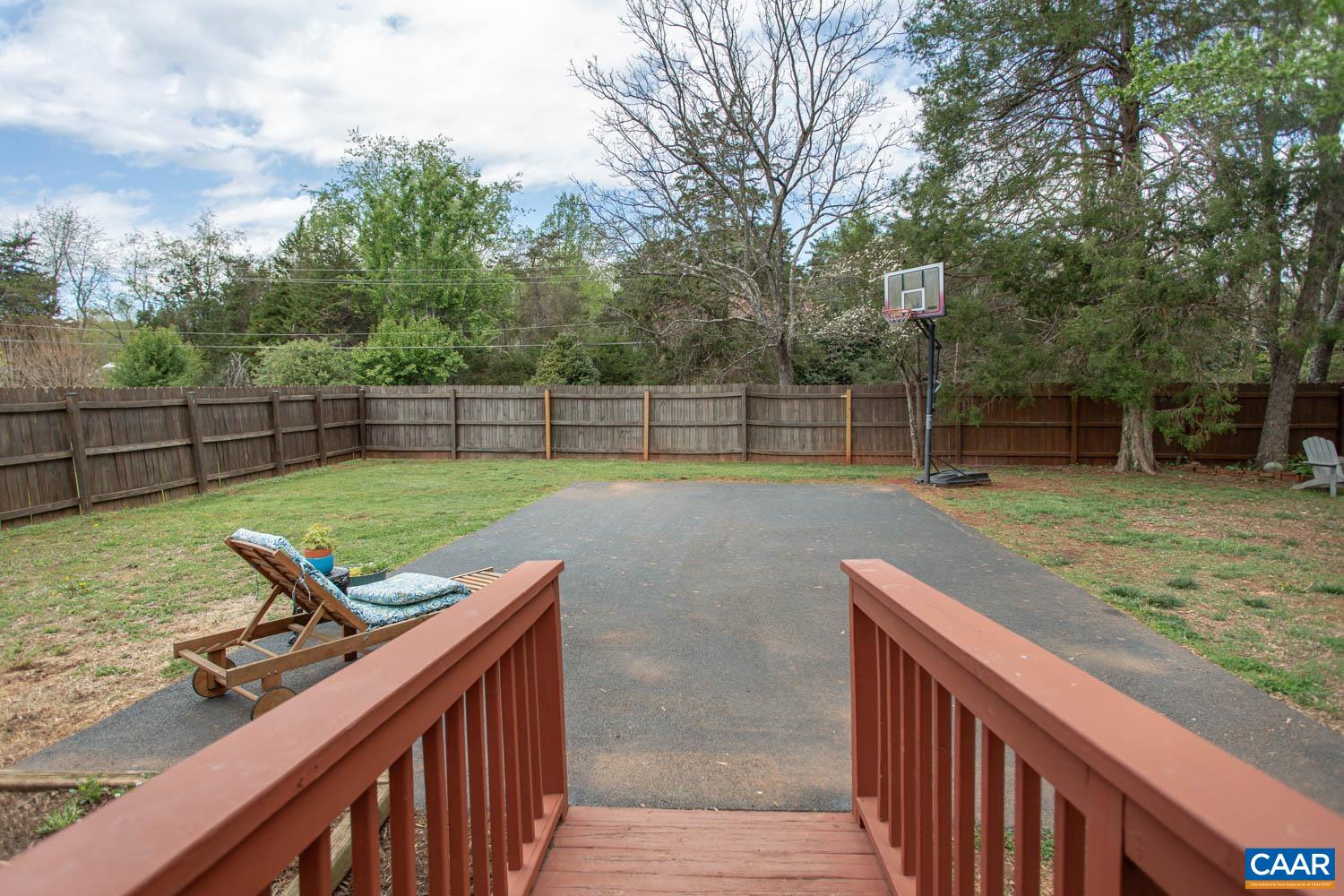 2750 MERIWETHER DR