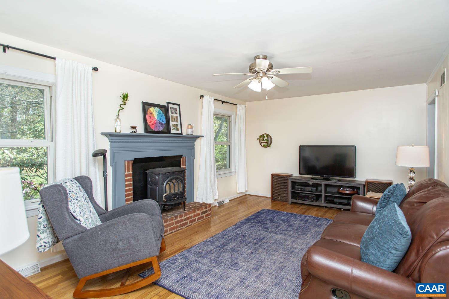 2750 MERIWETHER DR