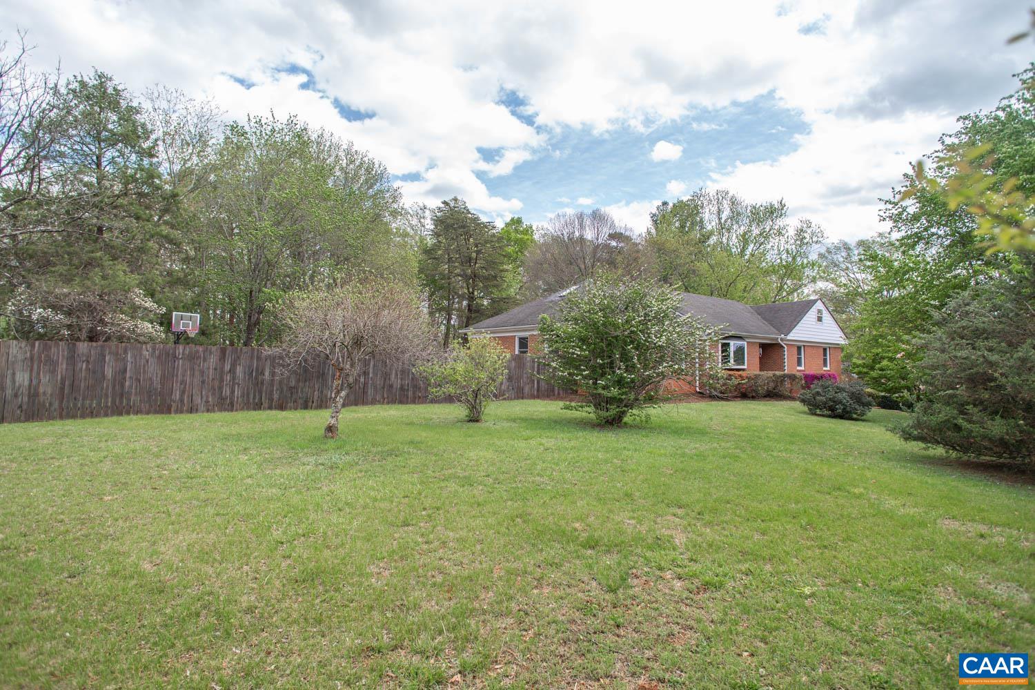 2750 MERIWETHER DR