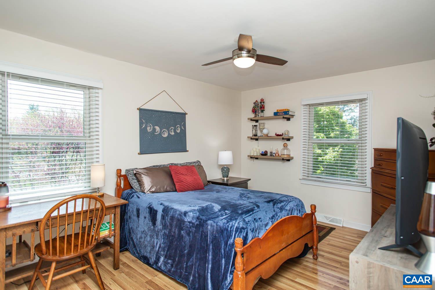 2750 MERIWETHER DR