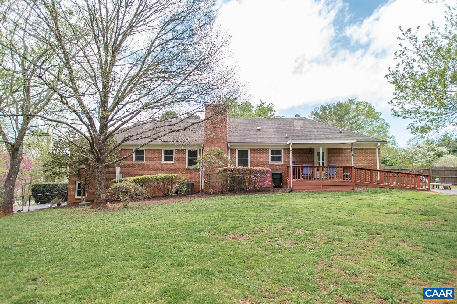 2750 MERIWETHER DR