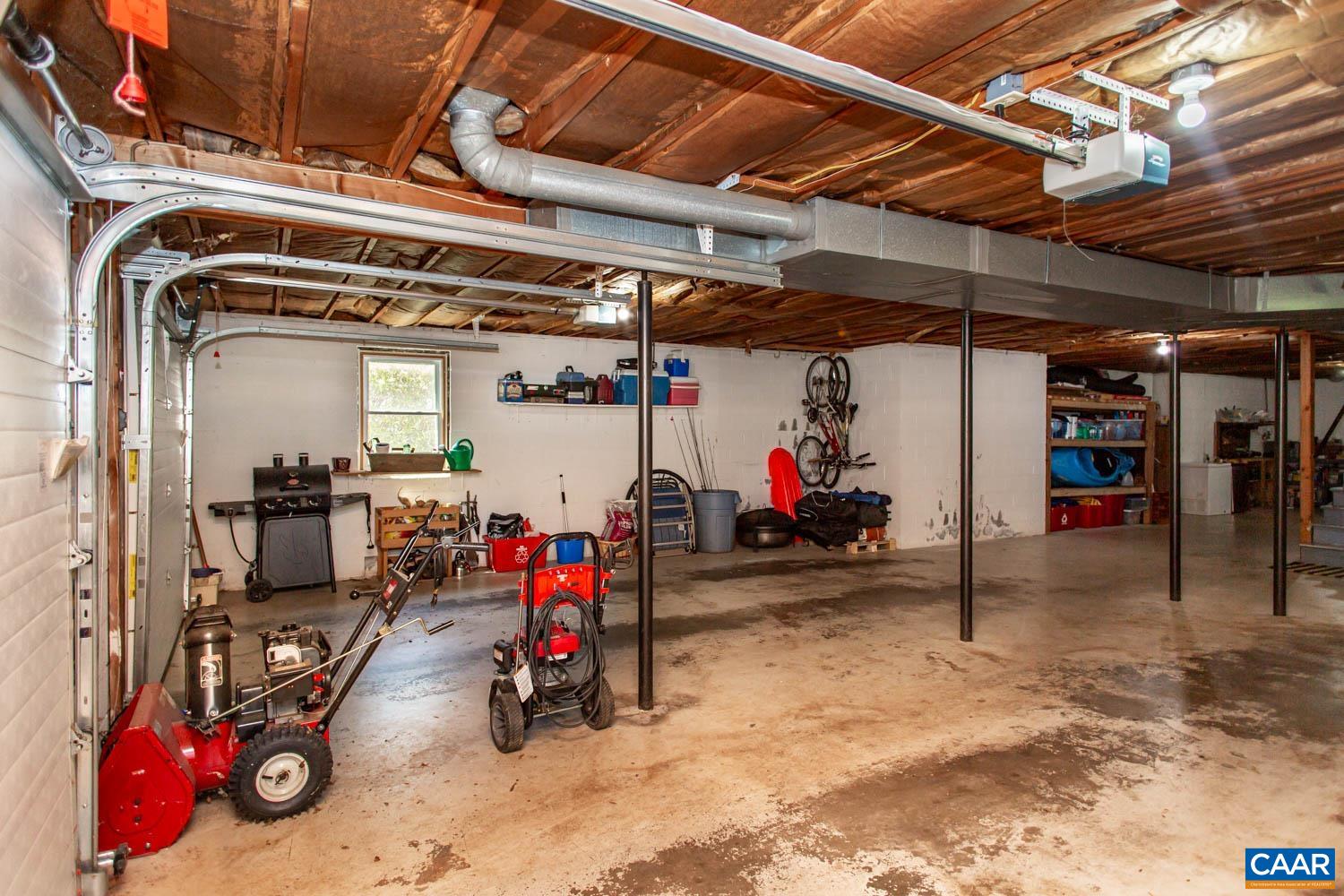 2750 MERIWETHER DR