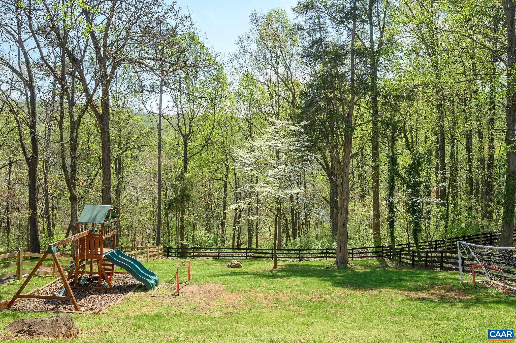1475 WILLOW LAKE DR