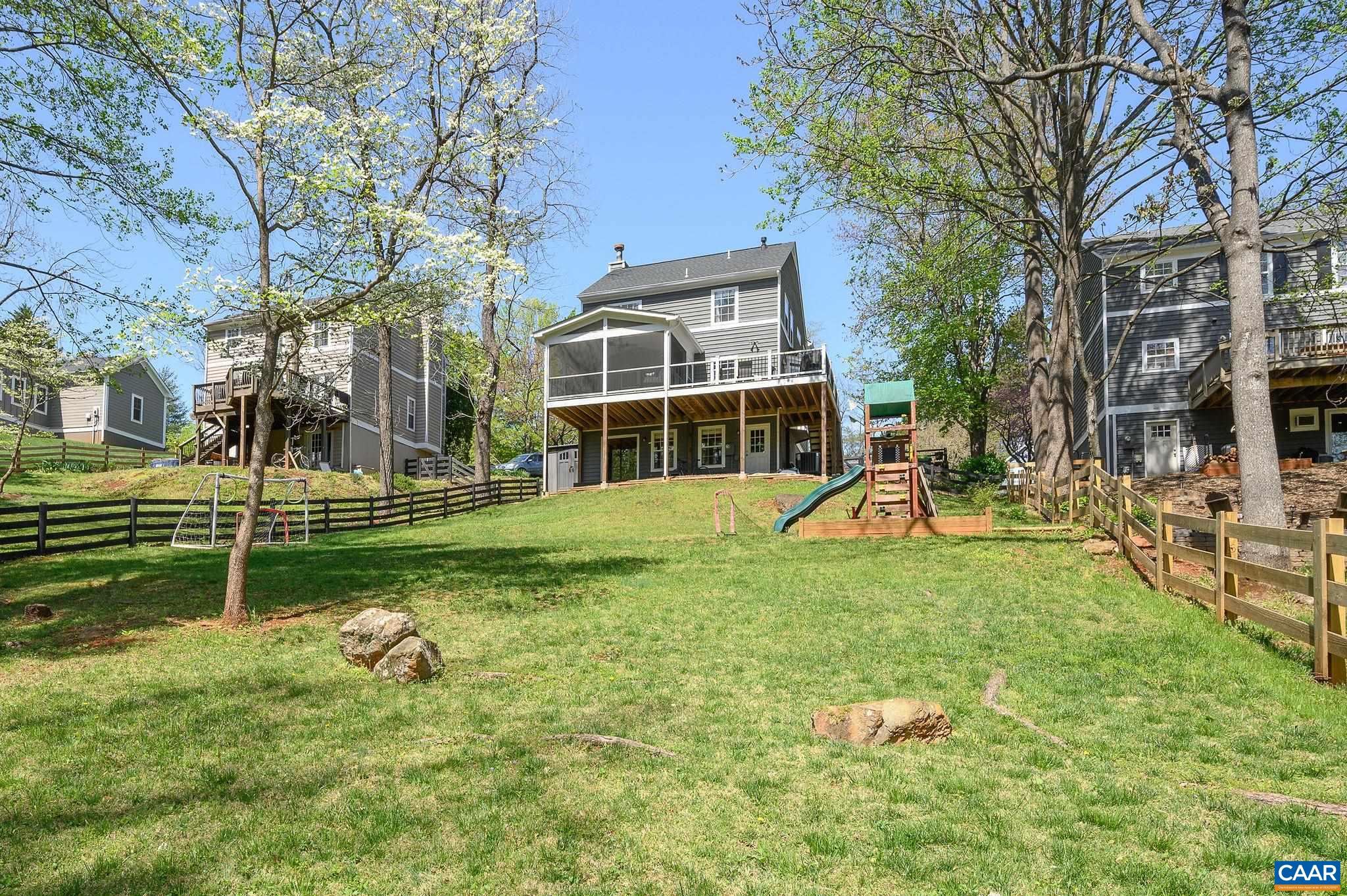 1475 WILLOW LAKE DR