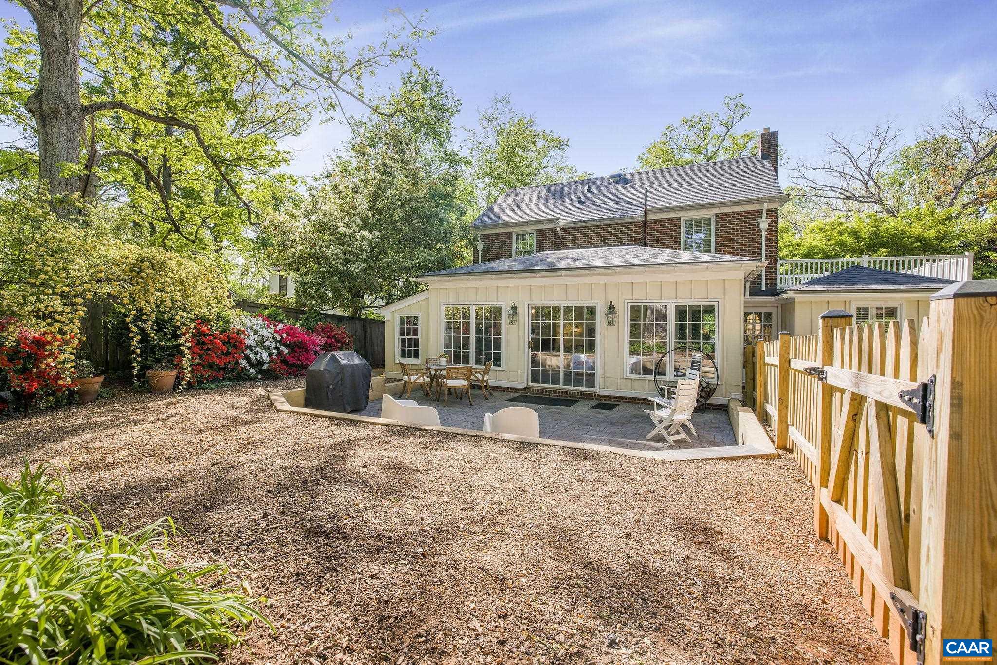 2616 JEFFERSON PARK CIR